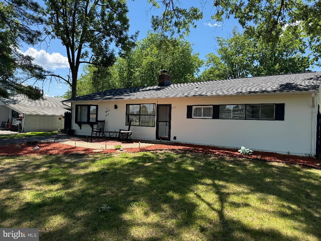 127 OAKTREE DRIVE
