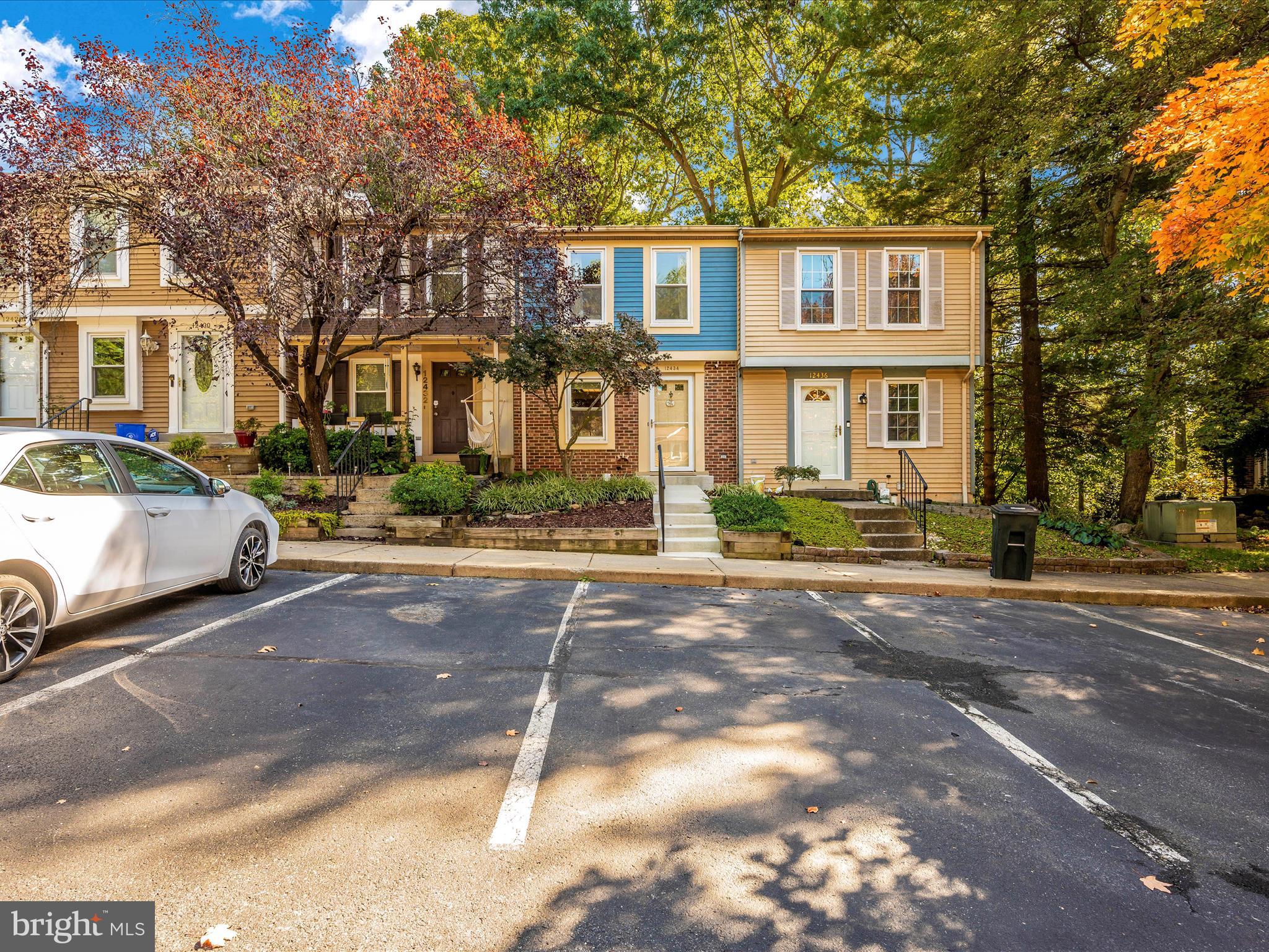 GUNNERS LAKE VILLAGE - Residential