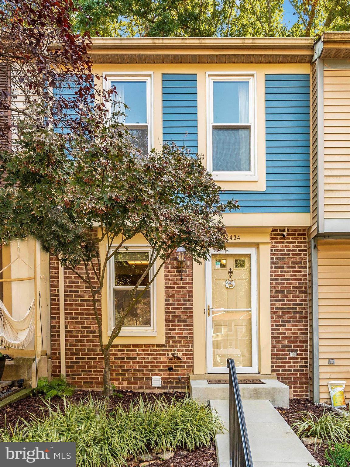 GUNNERS LAKE VILLAGE - Residential