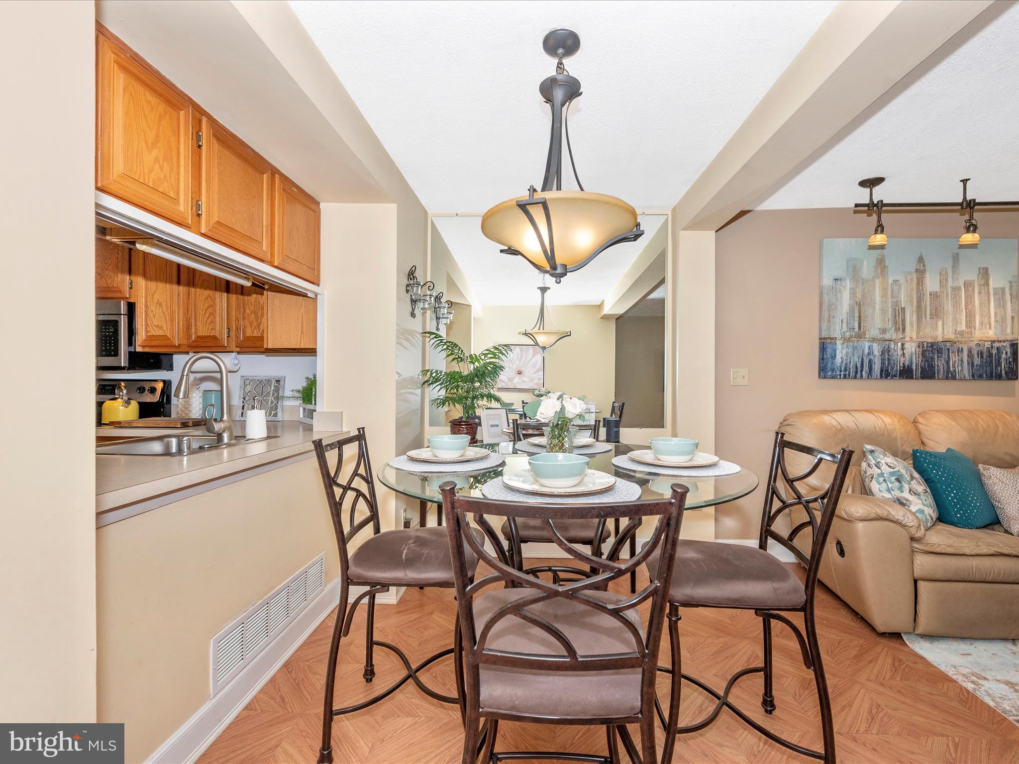 GUNNERS LAKE VILLAGE - Residential