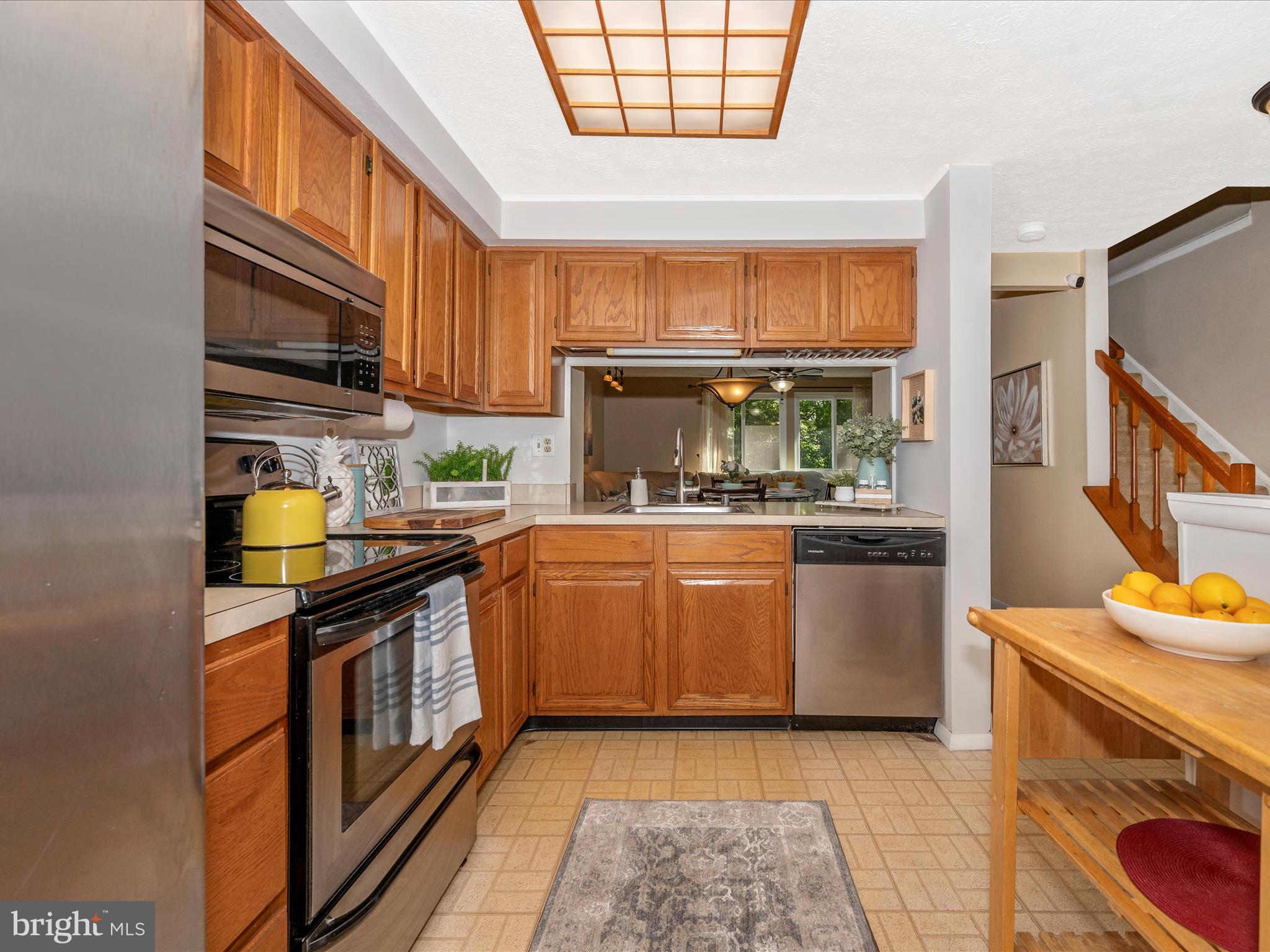 GUNNERS LAKE VILLAGE - Residential