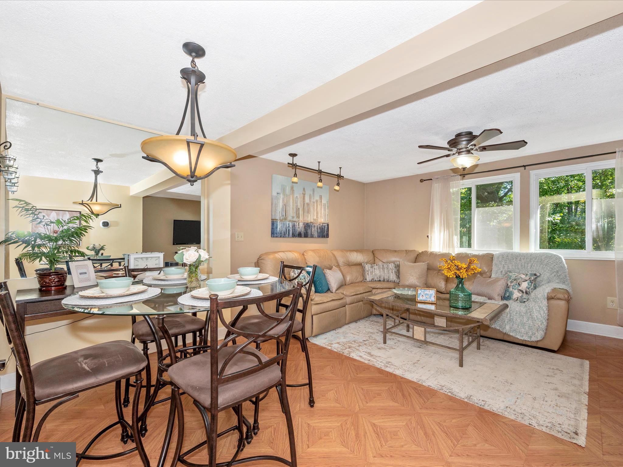 GUNNERS LAKE VILLAGE - Residential