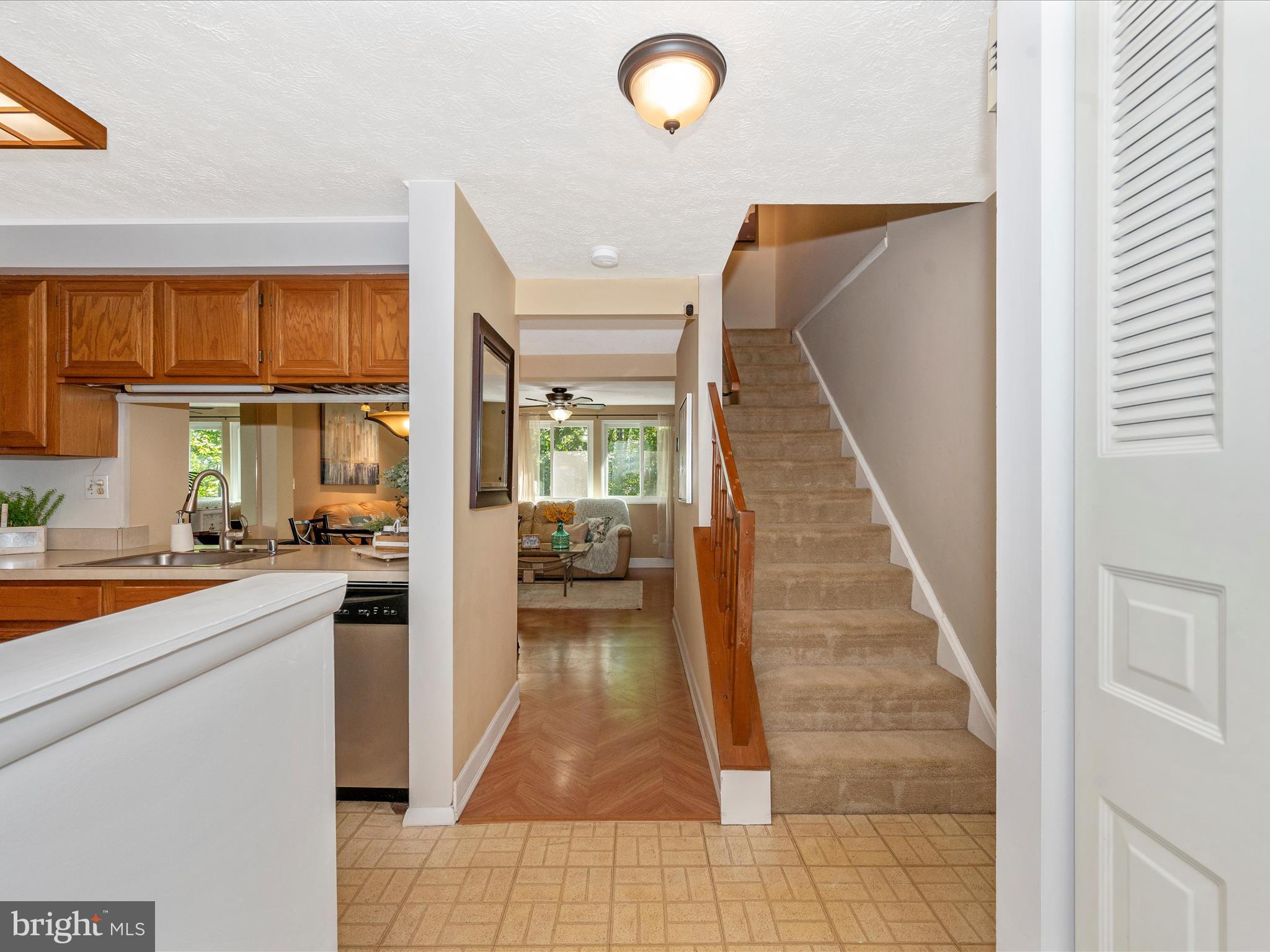 GUNNERS LAKE VILLAGE - Residential