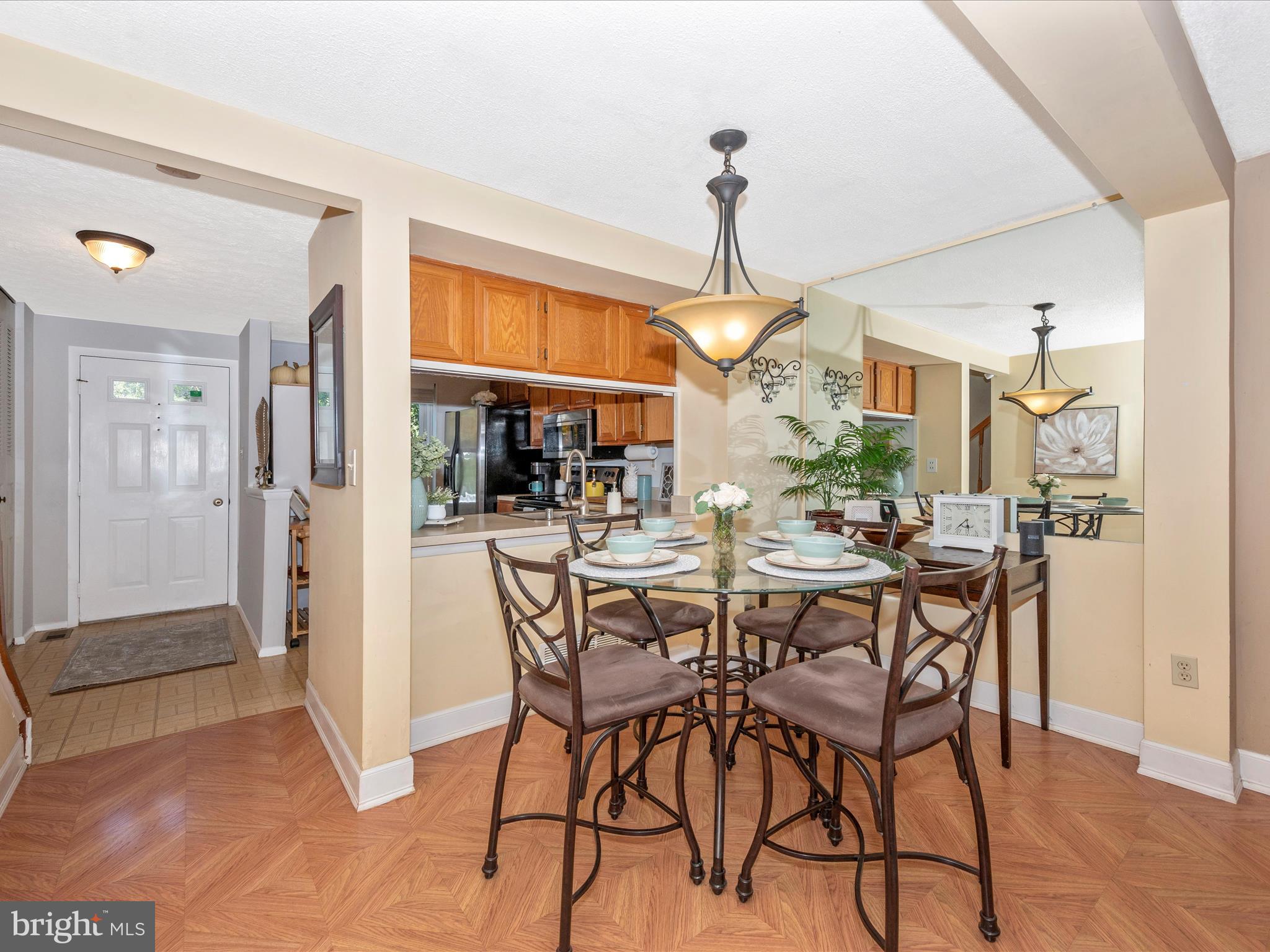 GUNNERS LAKE VILLAGE - Residential