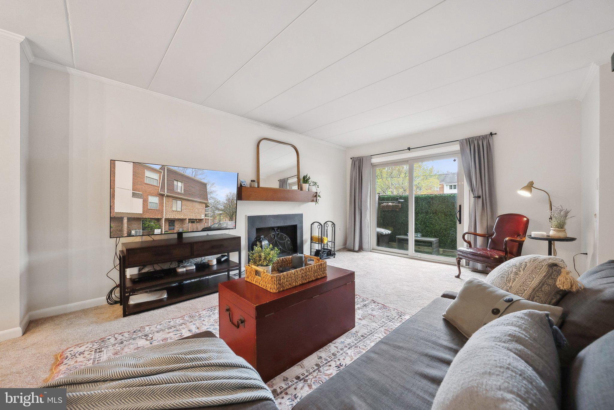 TERRACE TOWNHOME - Residential