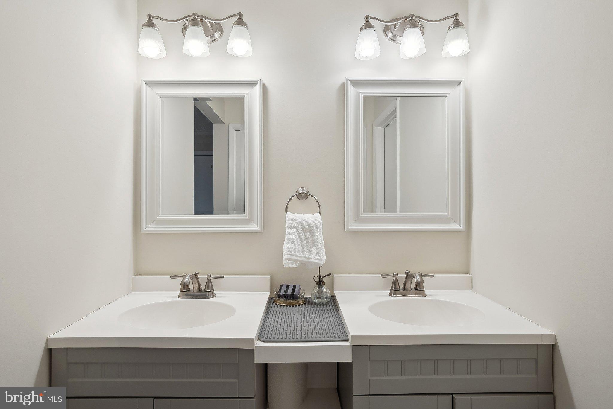 TERRACE TOWNHOME - Residential