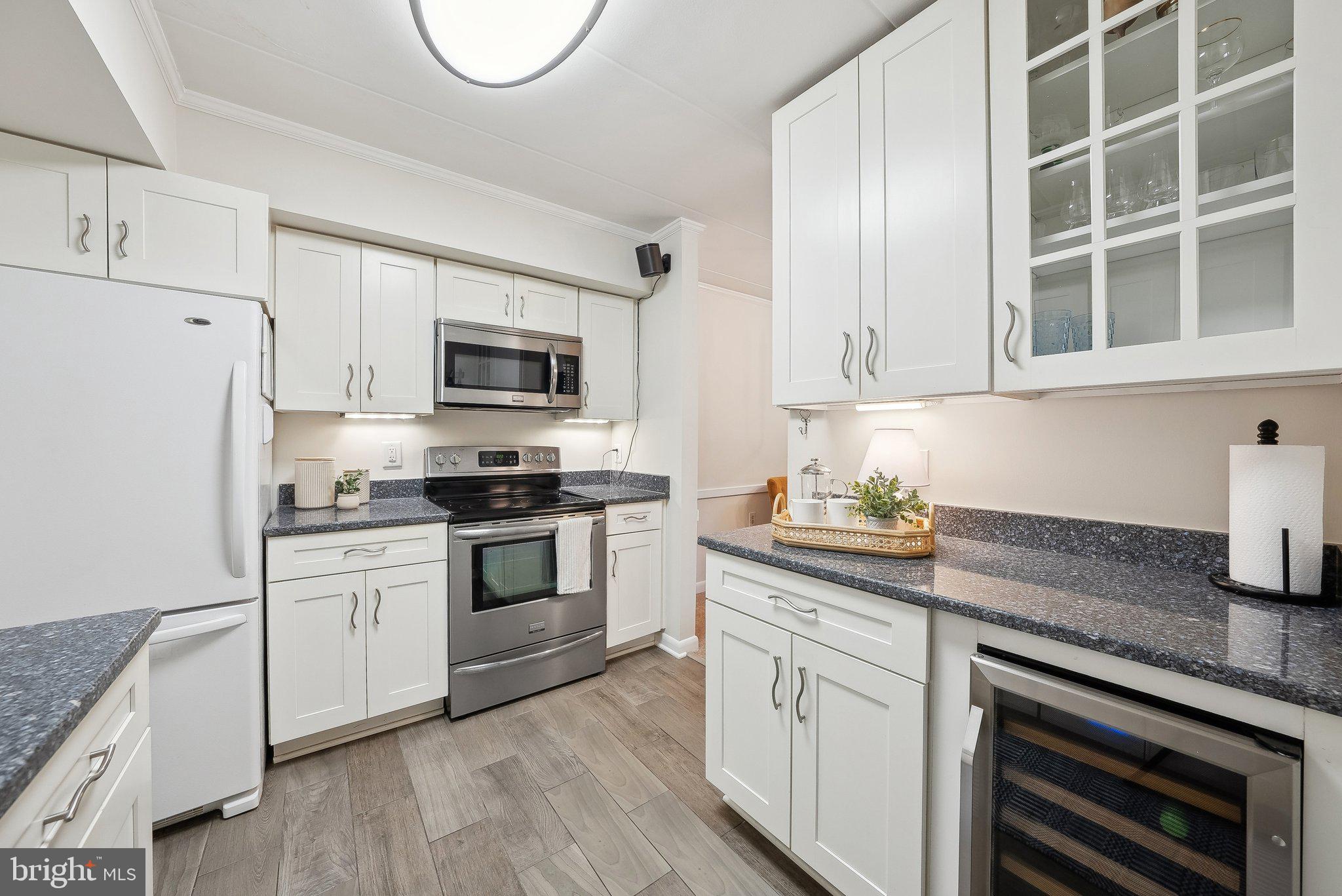 TERRACE TOWNHOME - Residential