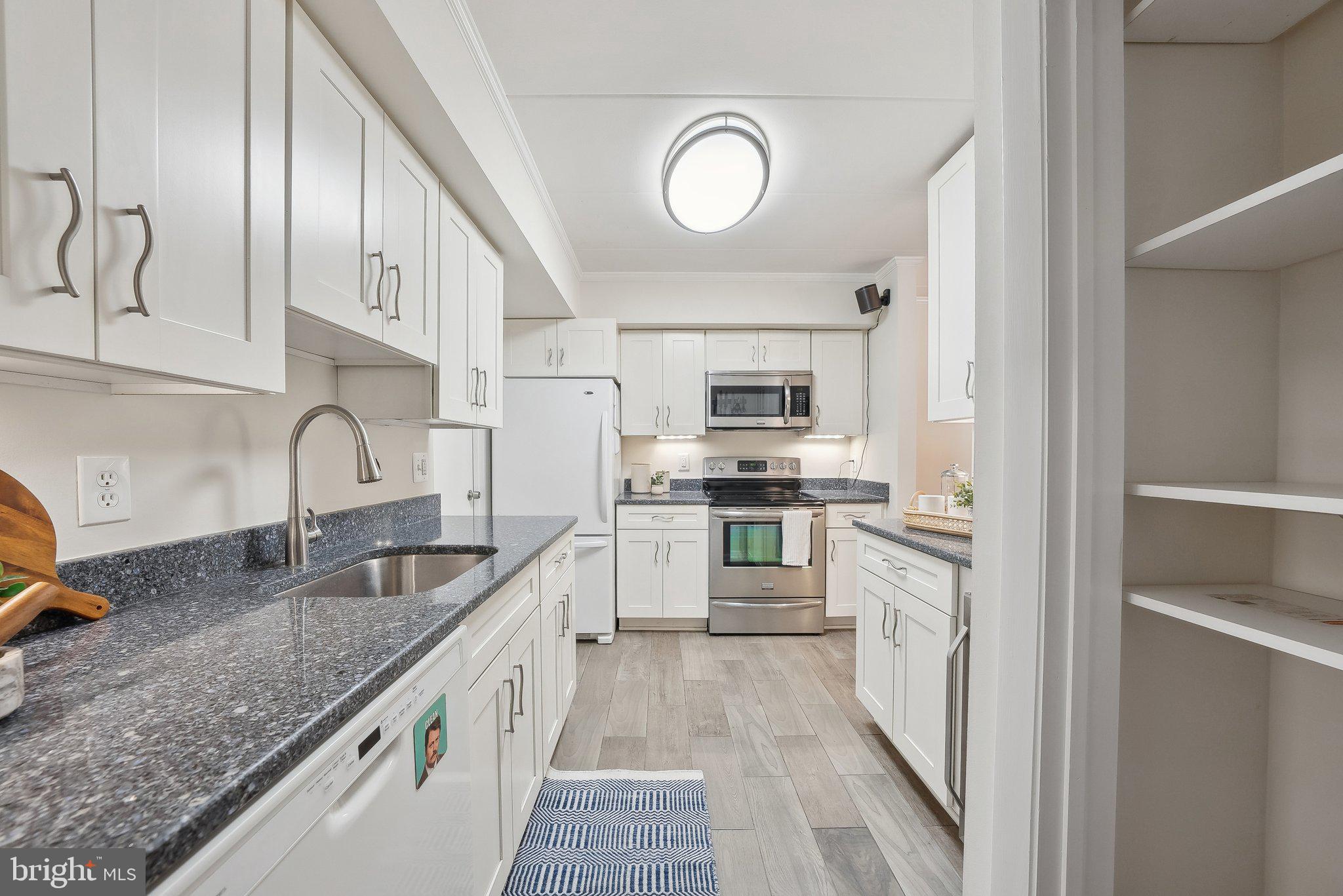 TERRACE TOWNHOME - Residential