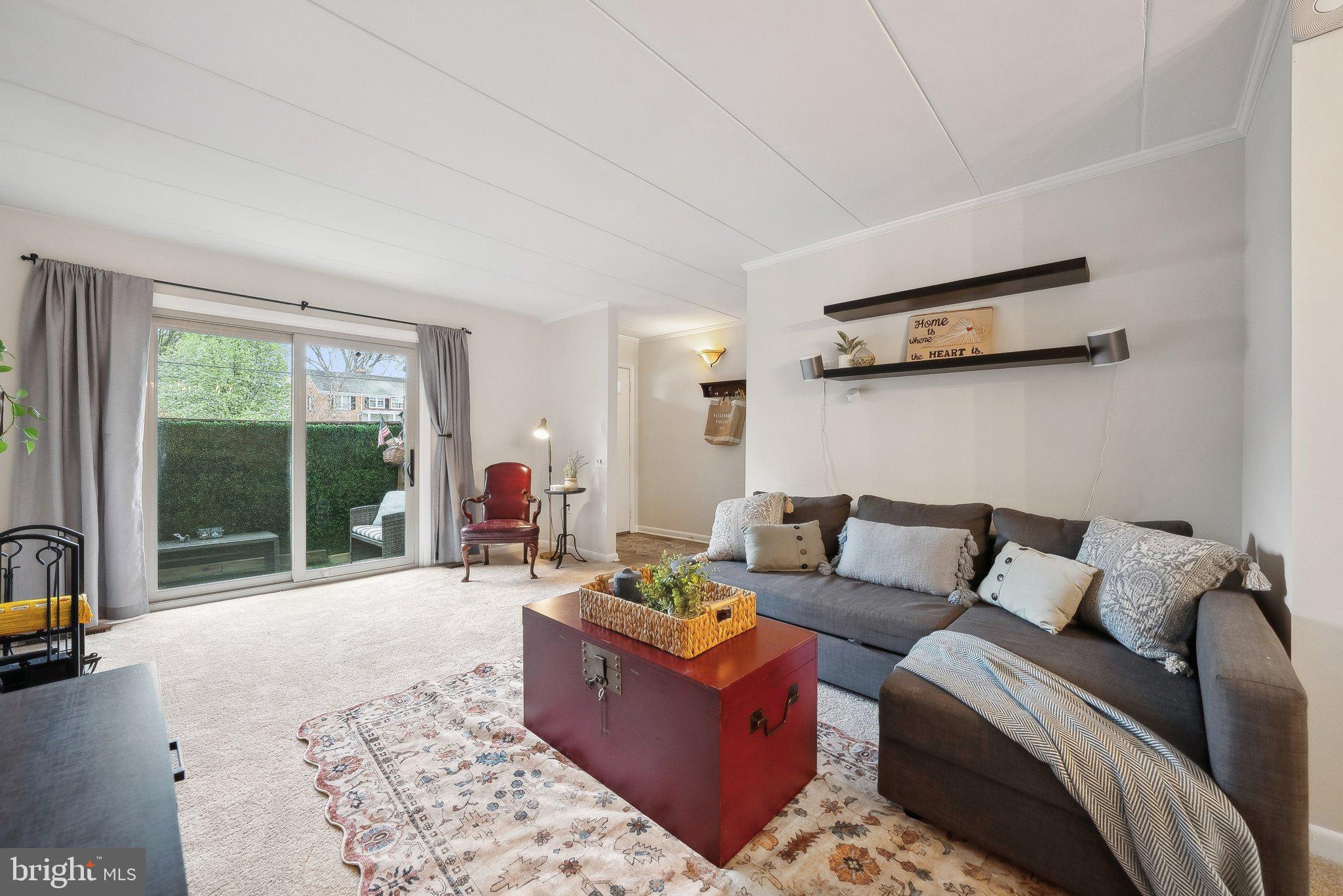 TERRACE TOWNHOME - Residential