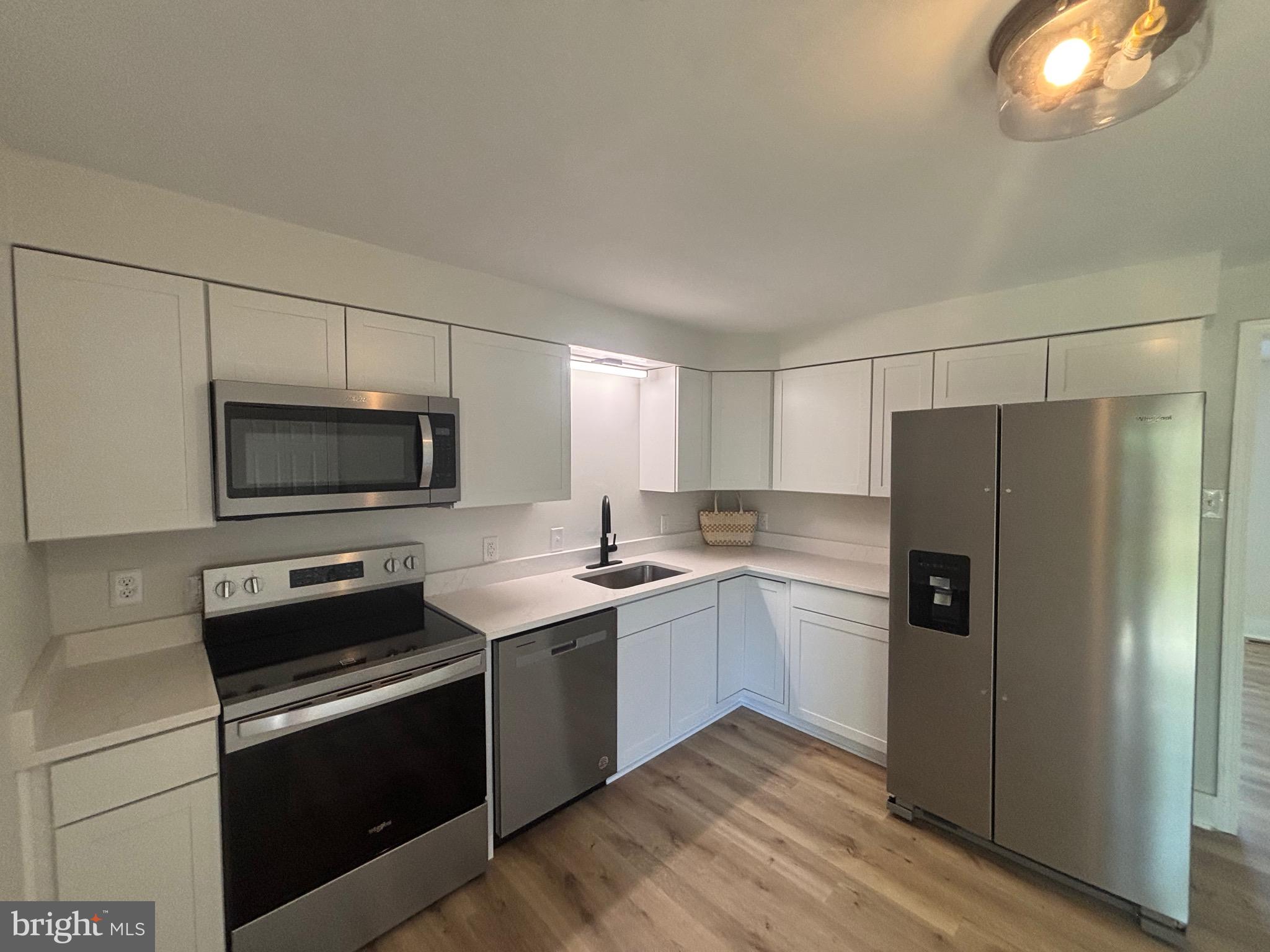 ROUSBY HALL WOODS - Residential