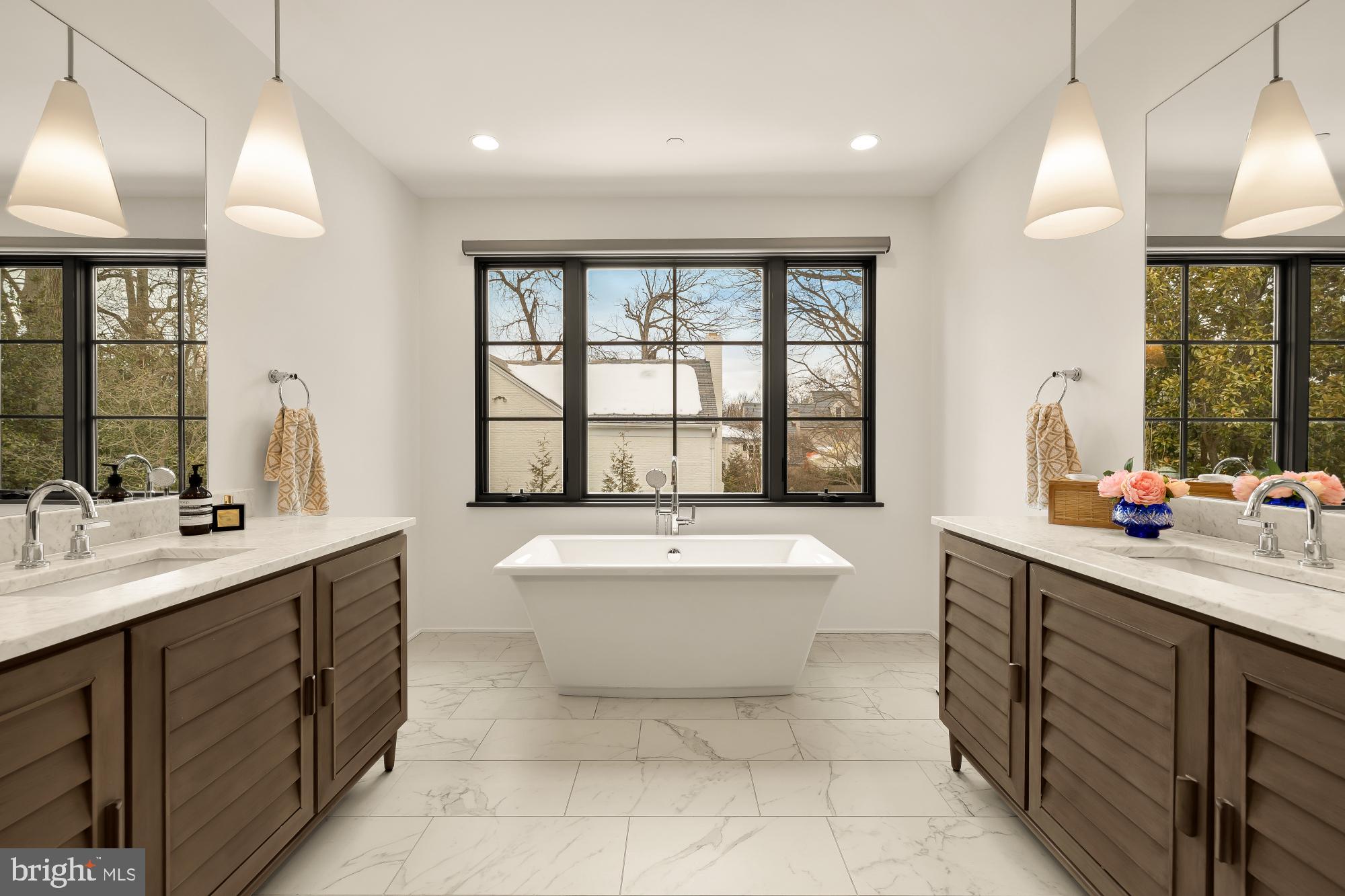 EDGEWOOD - Residential