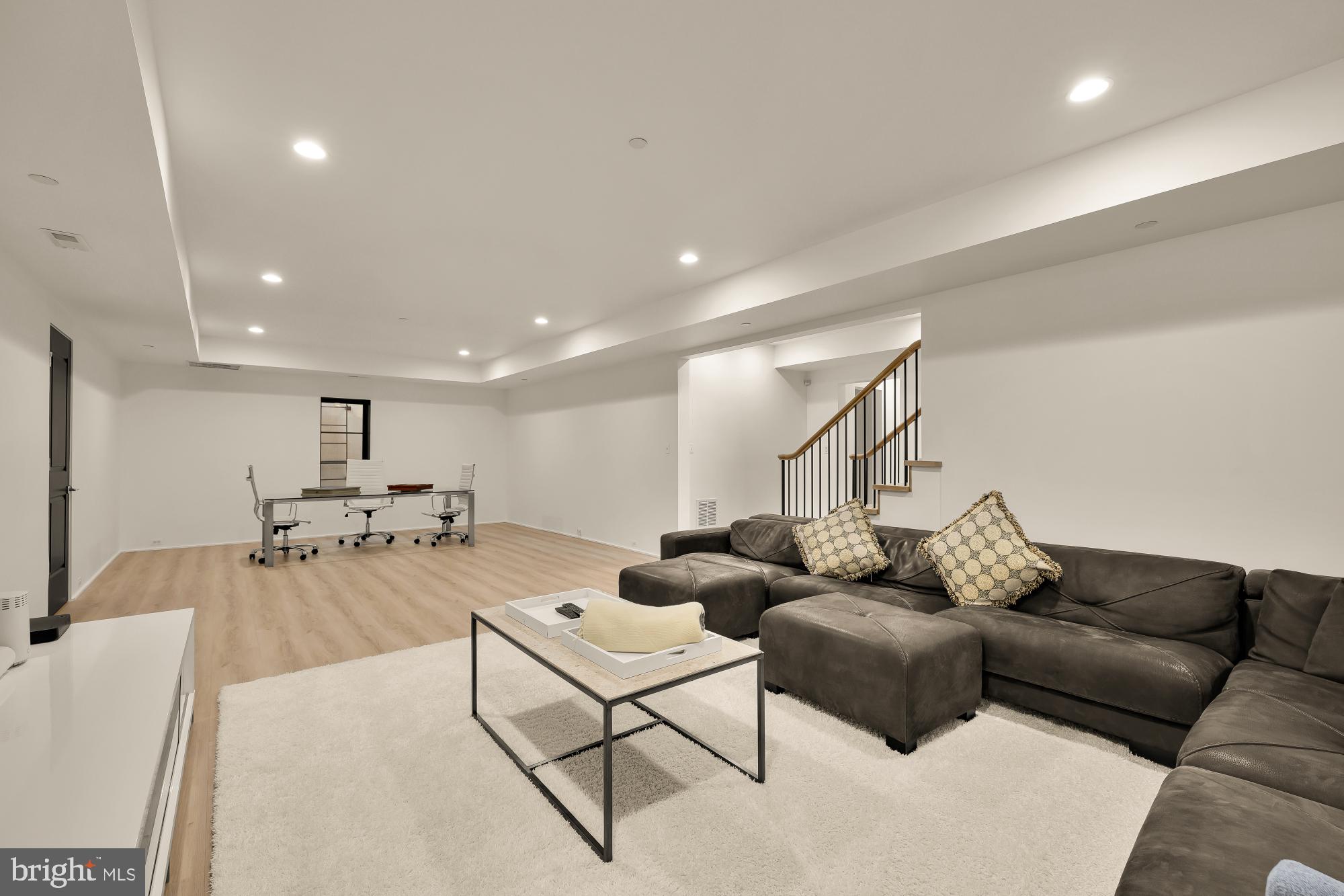 EDGEWOOD - Residential