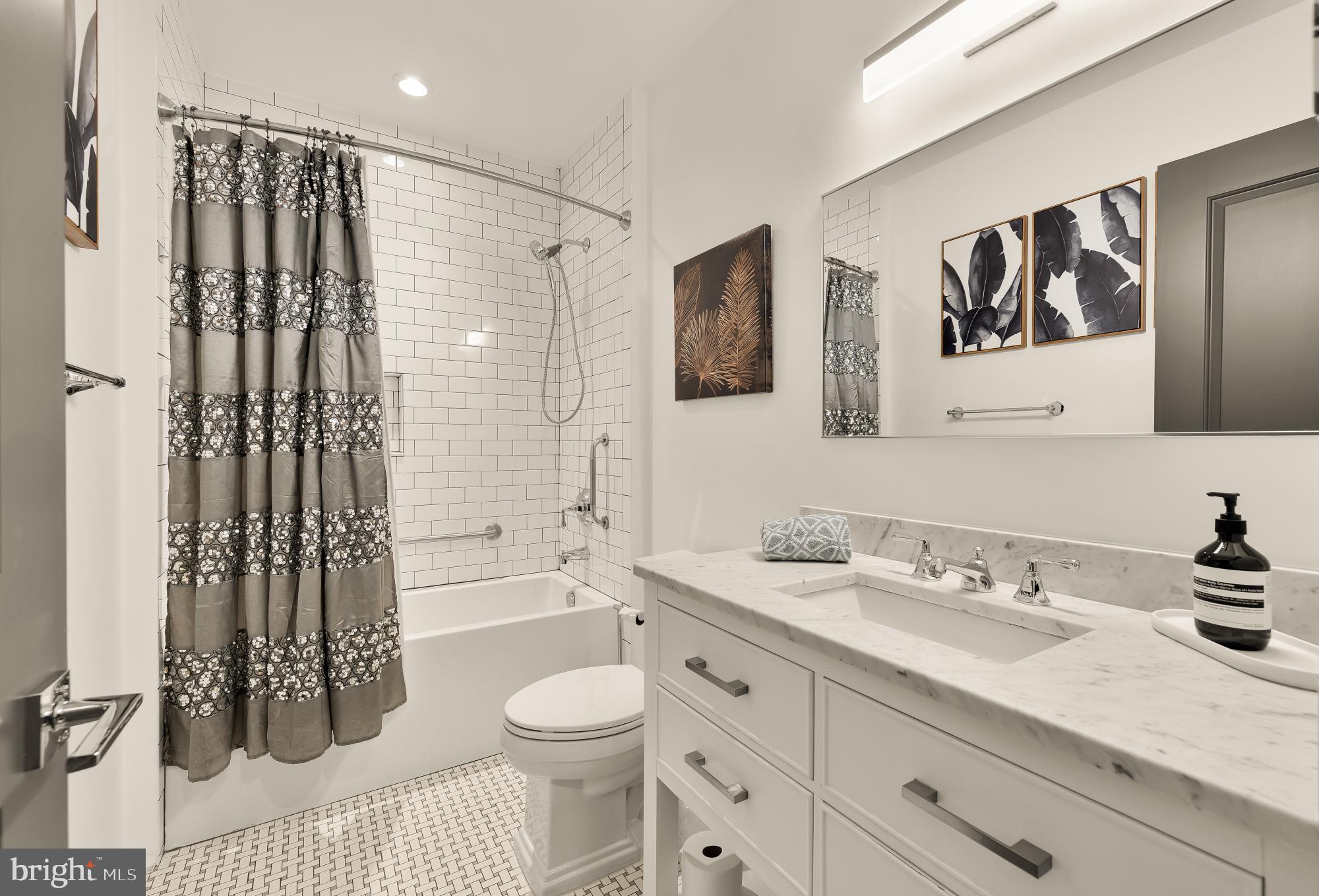 EDGEWOOD - Residential