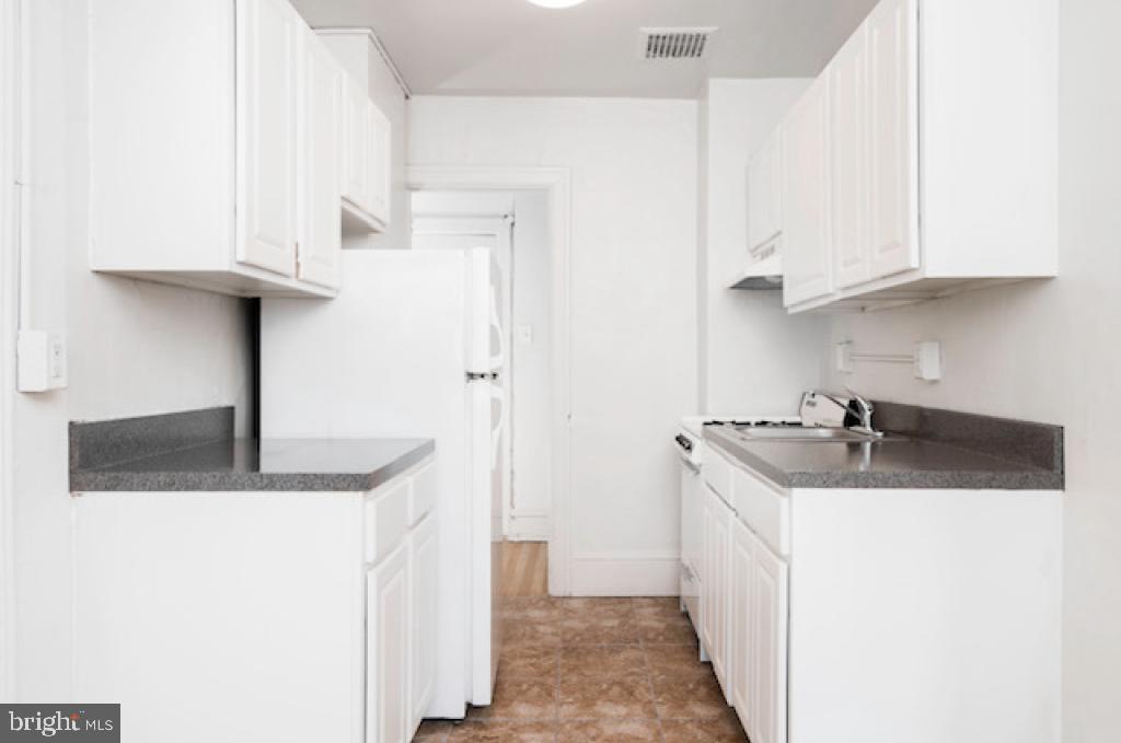 RITTENHOUSE SQUARE - Residential Lease