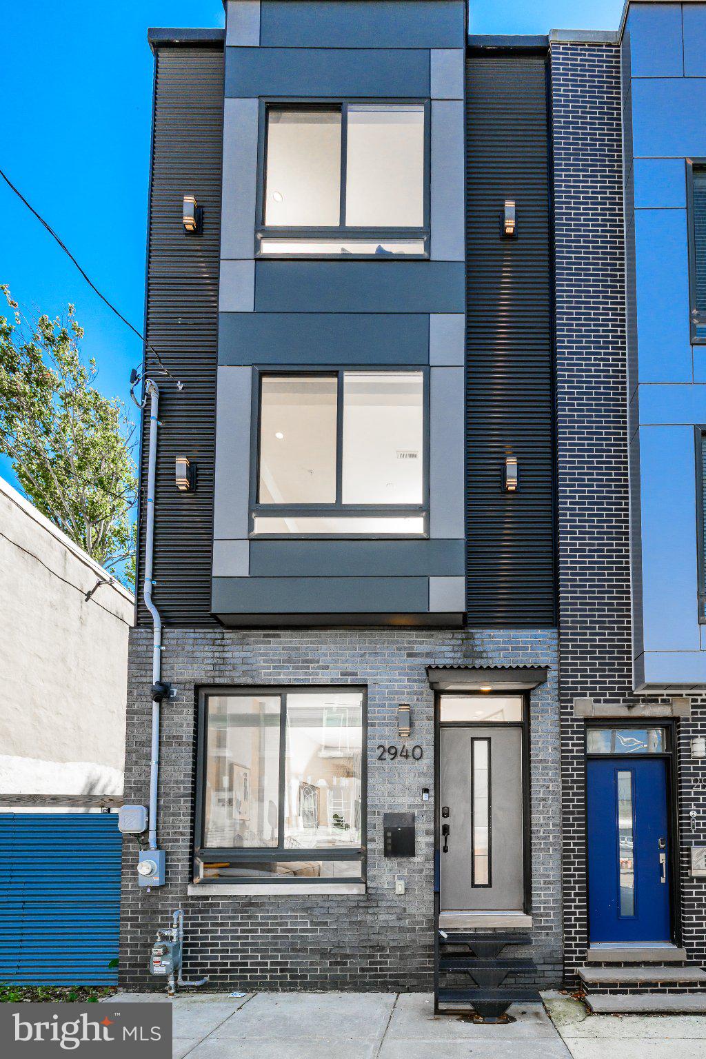 2940 W MASTER STREET