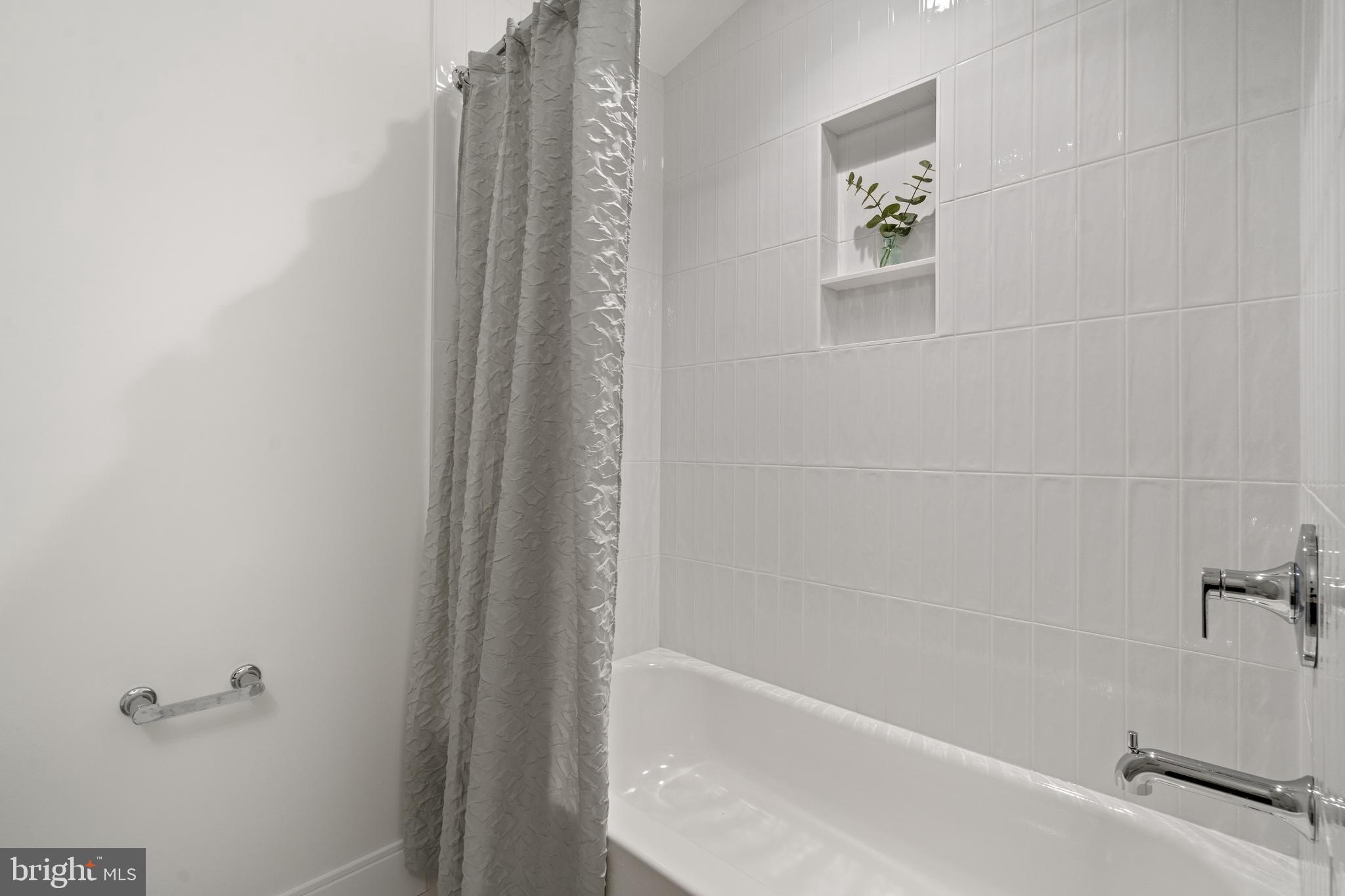 SOMERSET HEIGHTS - Residential