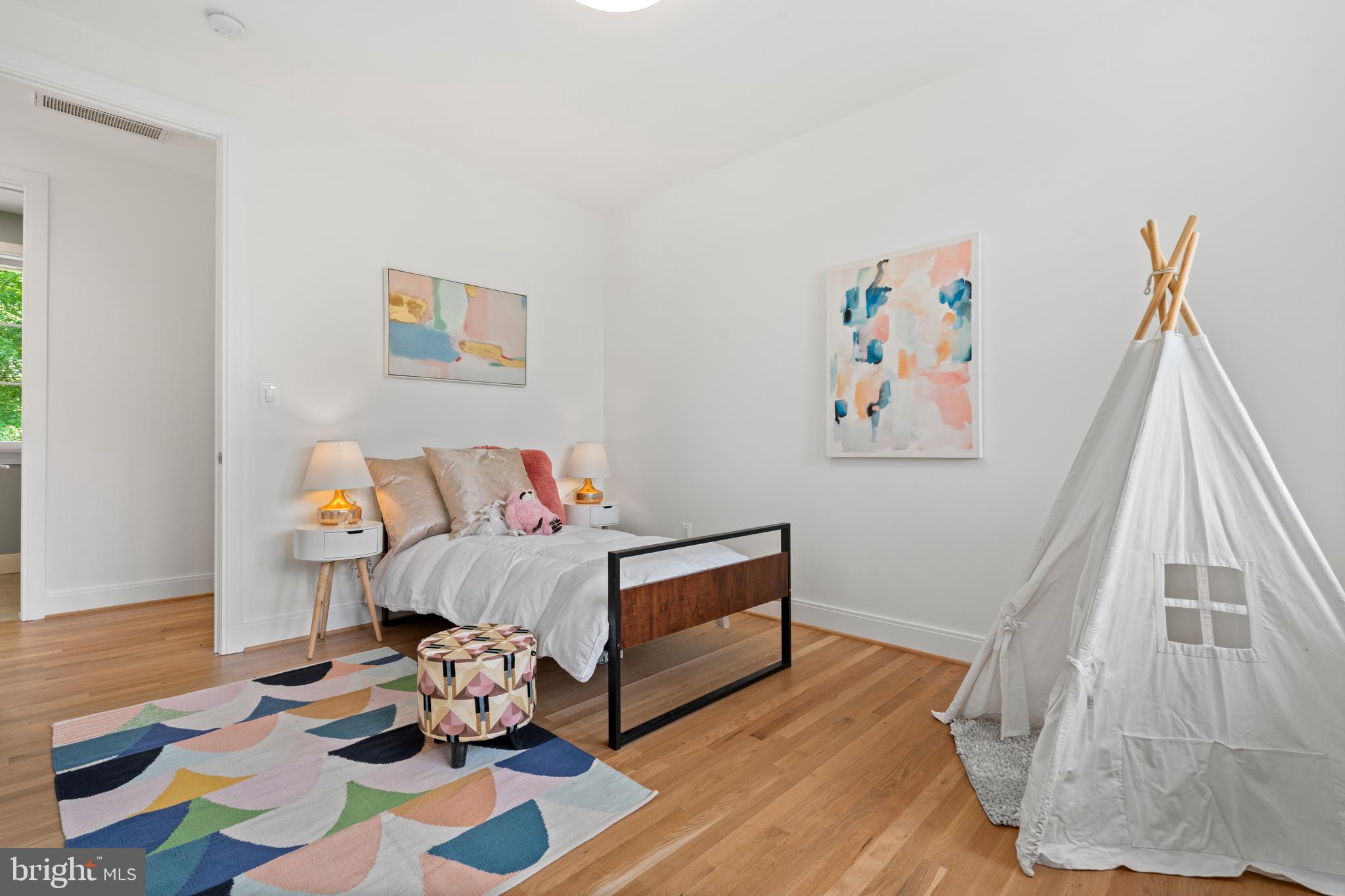 SOMERSET HEIGHTS - Residential