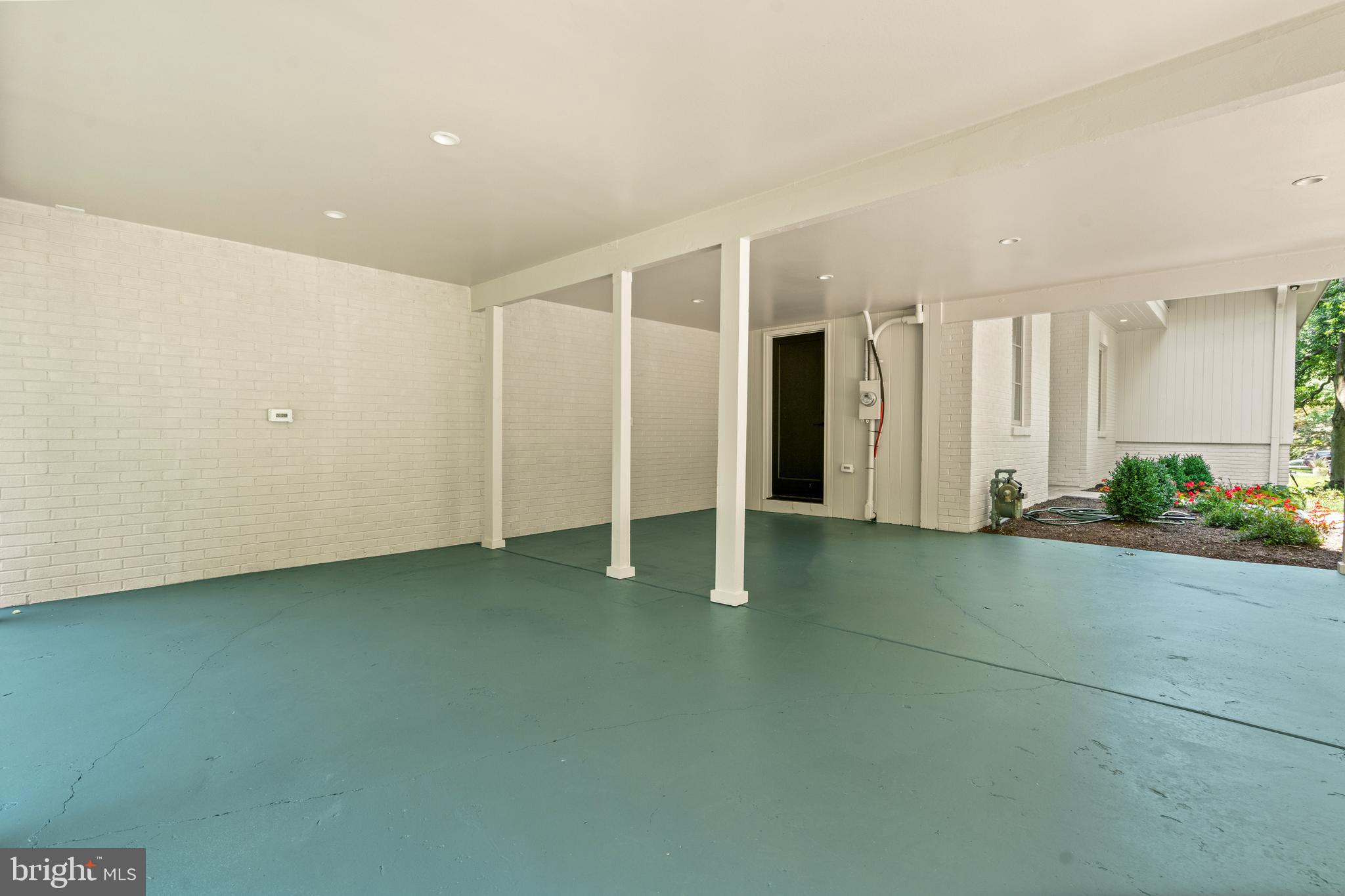 SOMERSET HEIGHTS - Residential