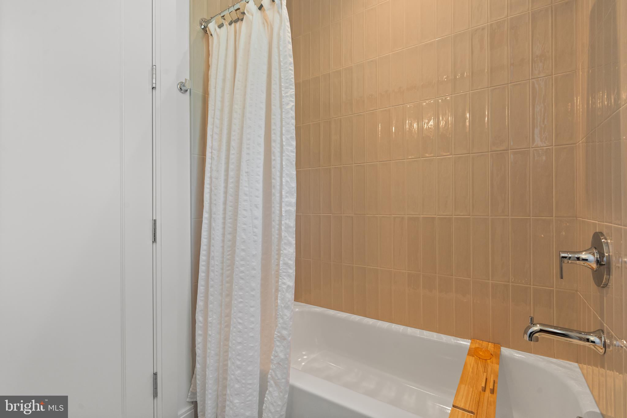 SOMERSET HEIGHTS - Residential