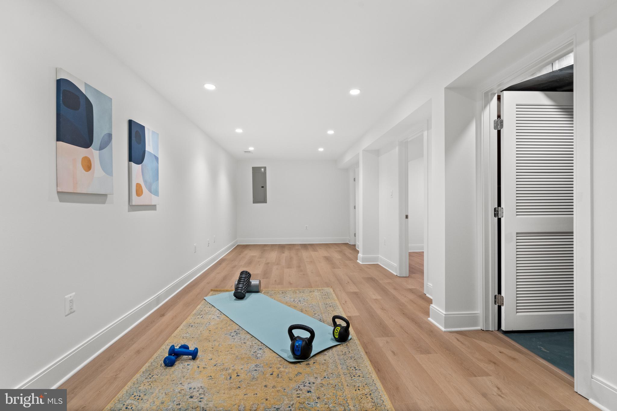 SOMERSET HEIGHTS - Residential