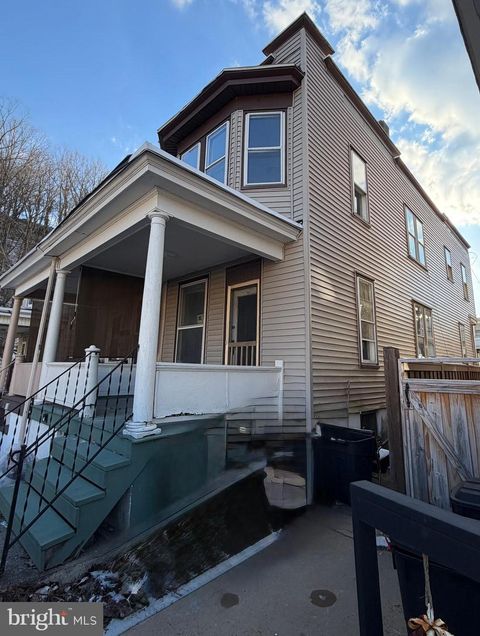 8 N LOCUST STREET COAL TOWNSHIP PA 17866