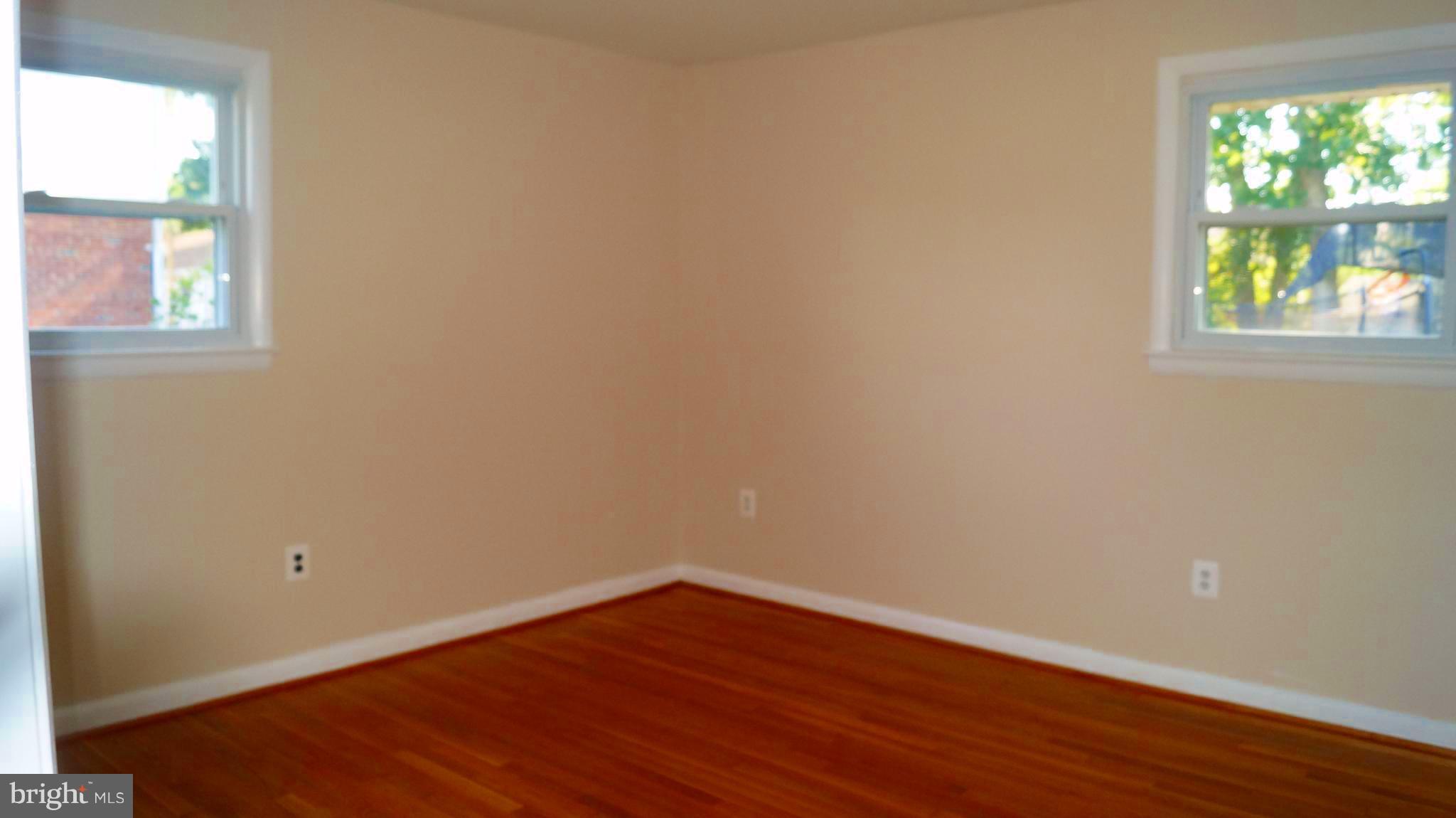 LOISDALE ESTATES - Residential Lease