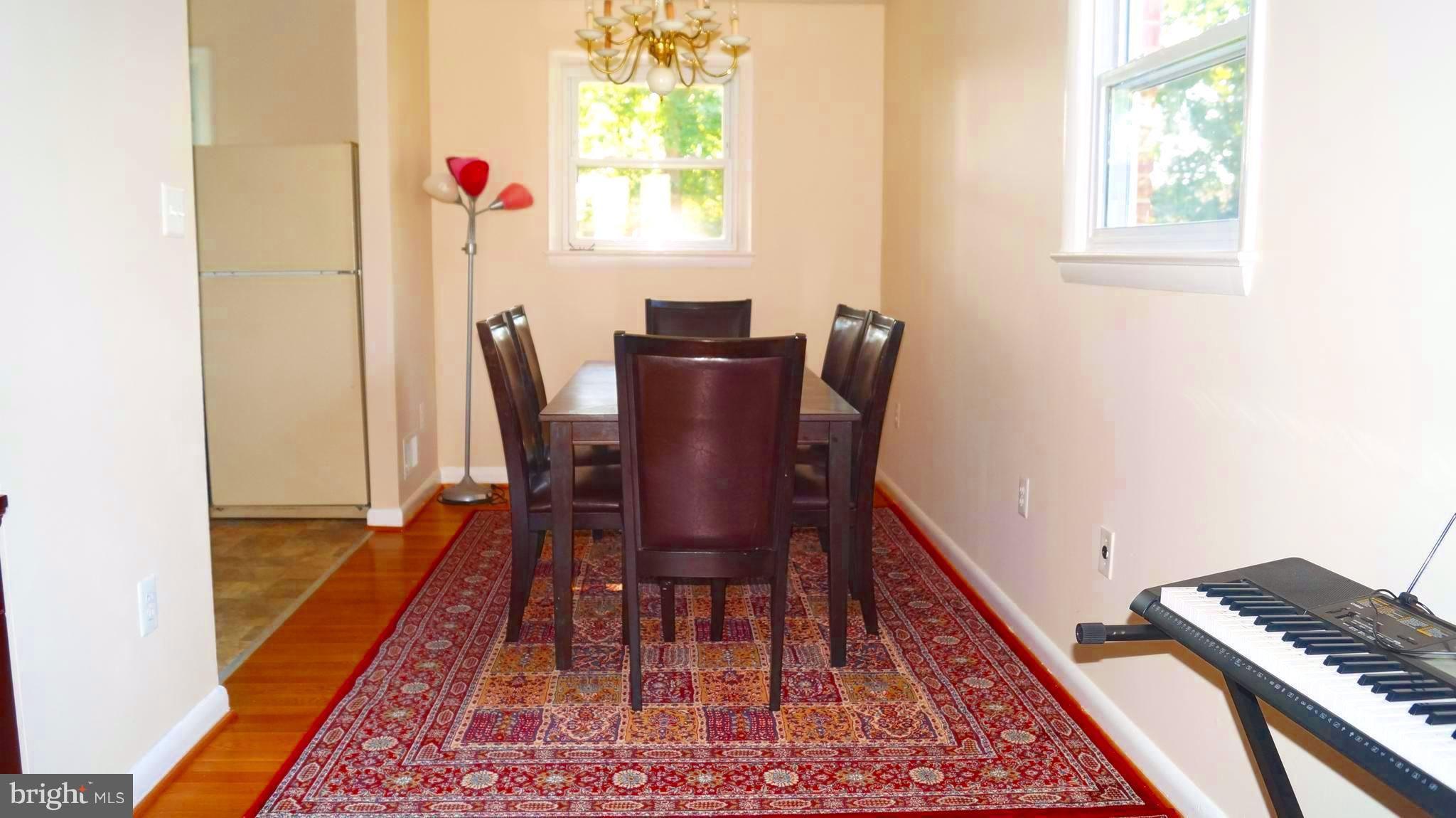 LOISDALE ESTATES - Residential Lease