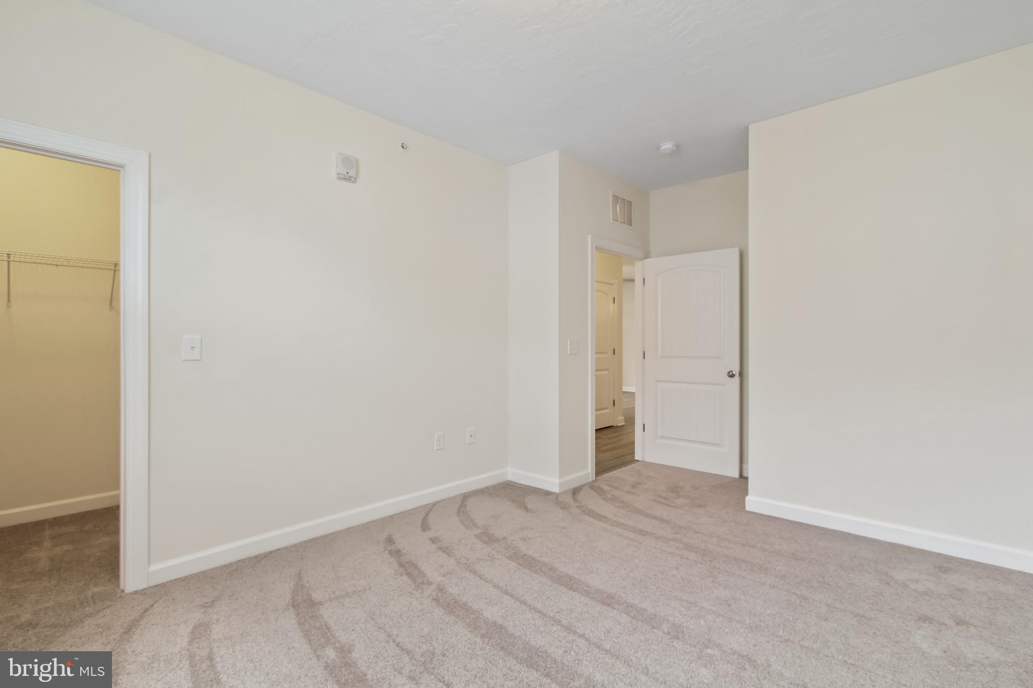 WHISPERING MEADOWS - Residential Lease