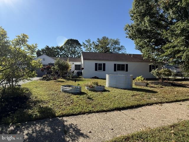 718 WOODSEDGE ROAD