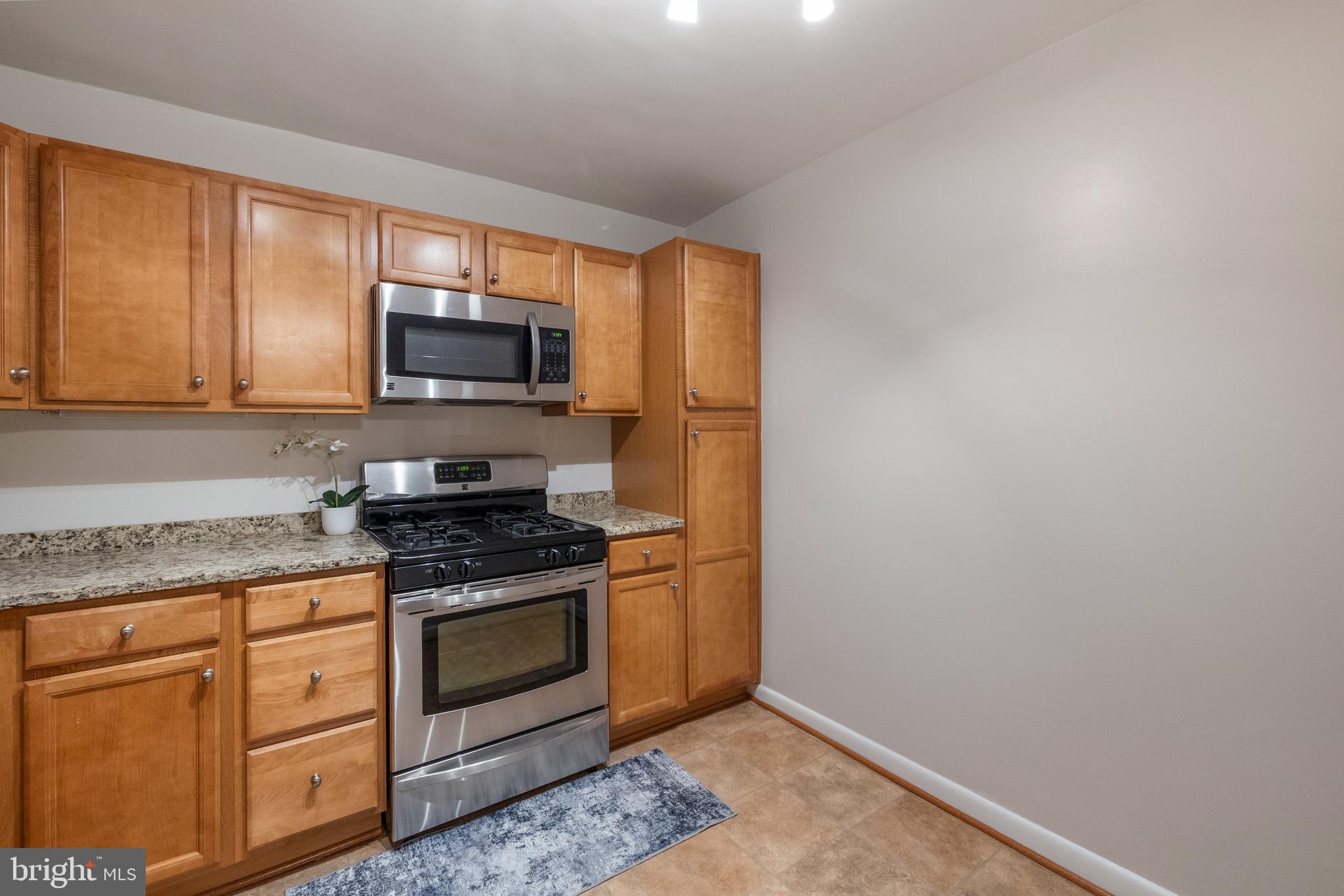 THE KENWOOD - Residential