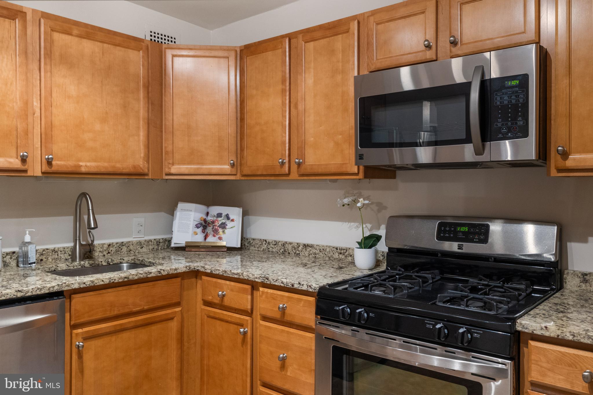 THE KENWOOD - Residential