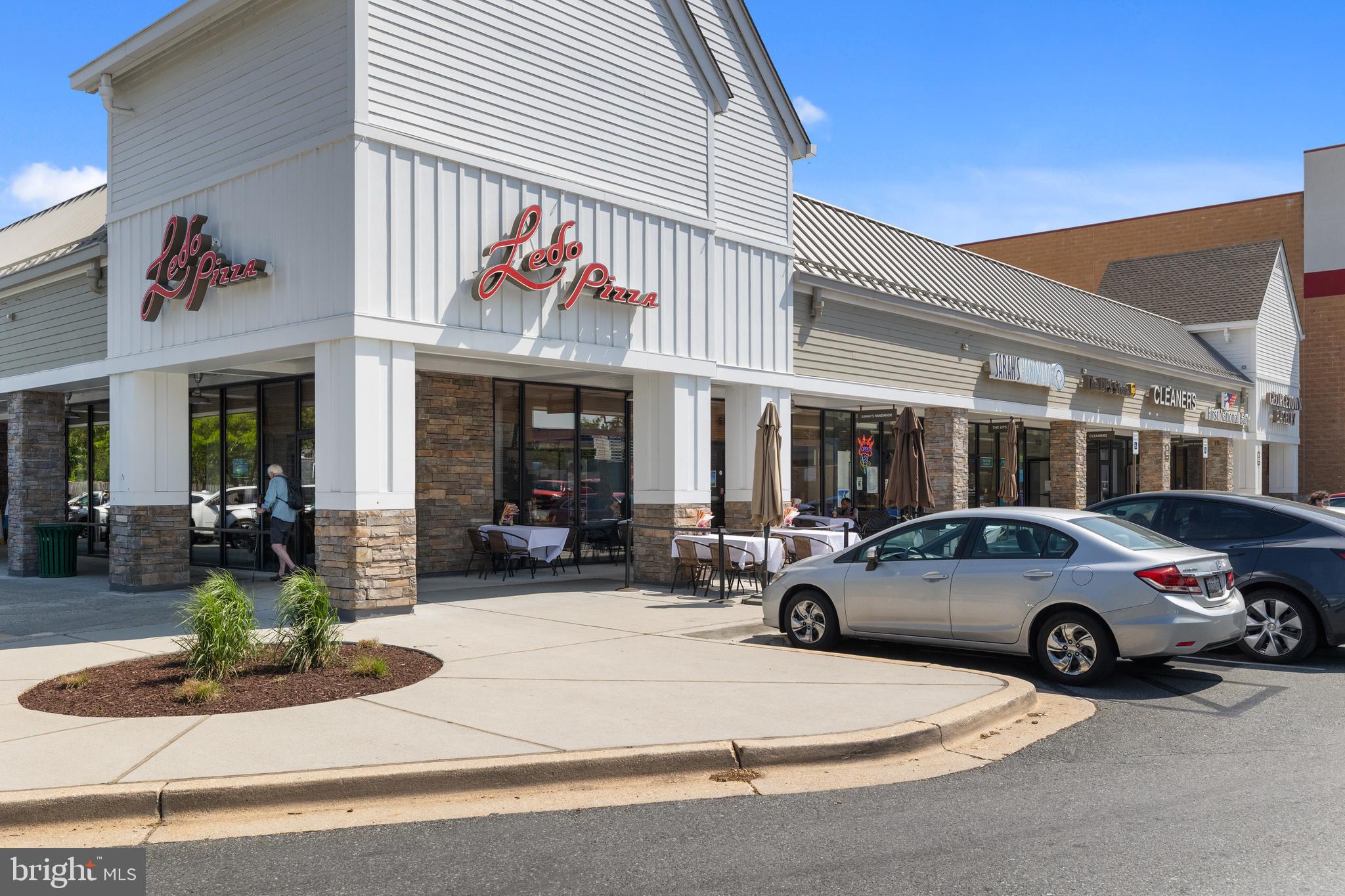 THE KENWOOD - Residential