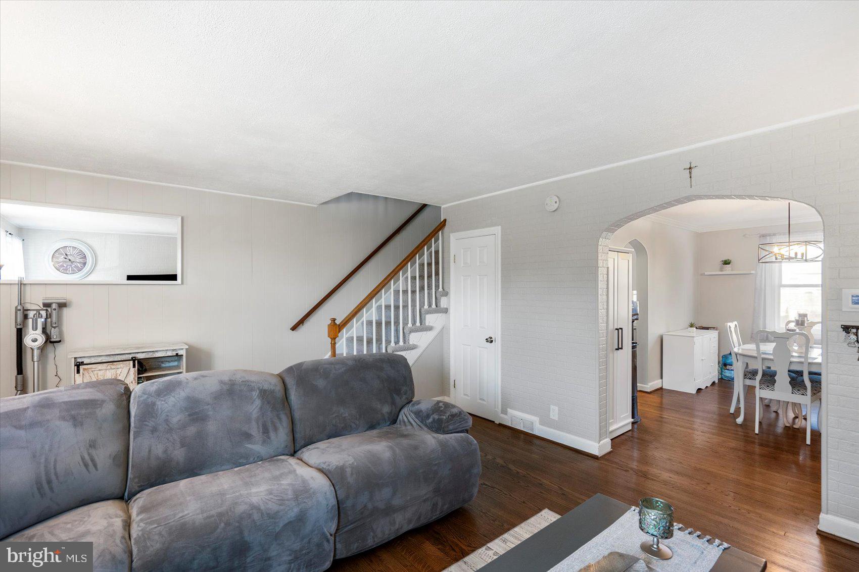 ARBOUR MANOR - Residential