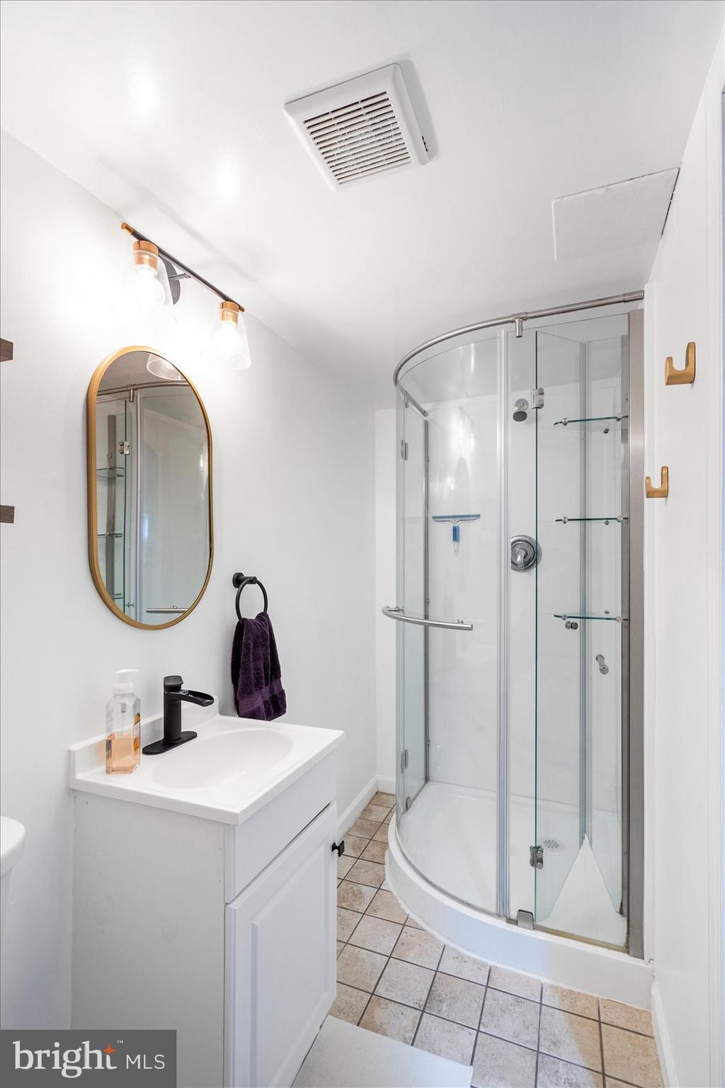 ARBOUR MANOR - Residential