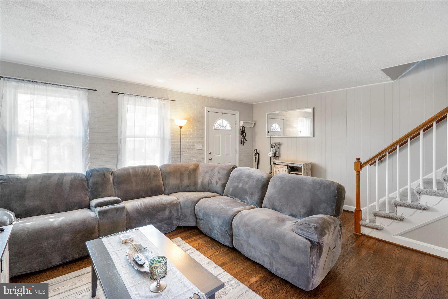 ARBOUR MANOR - Residential