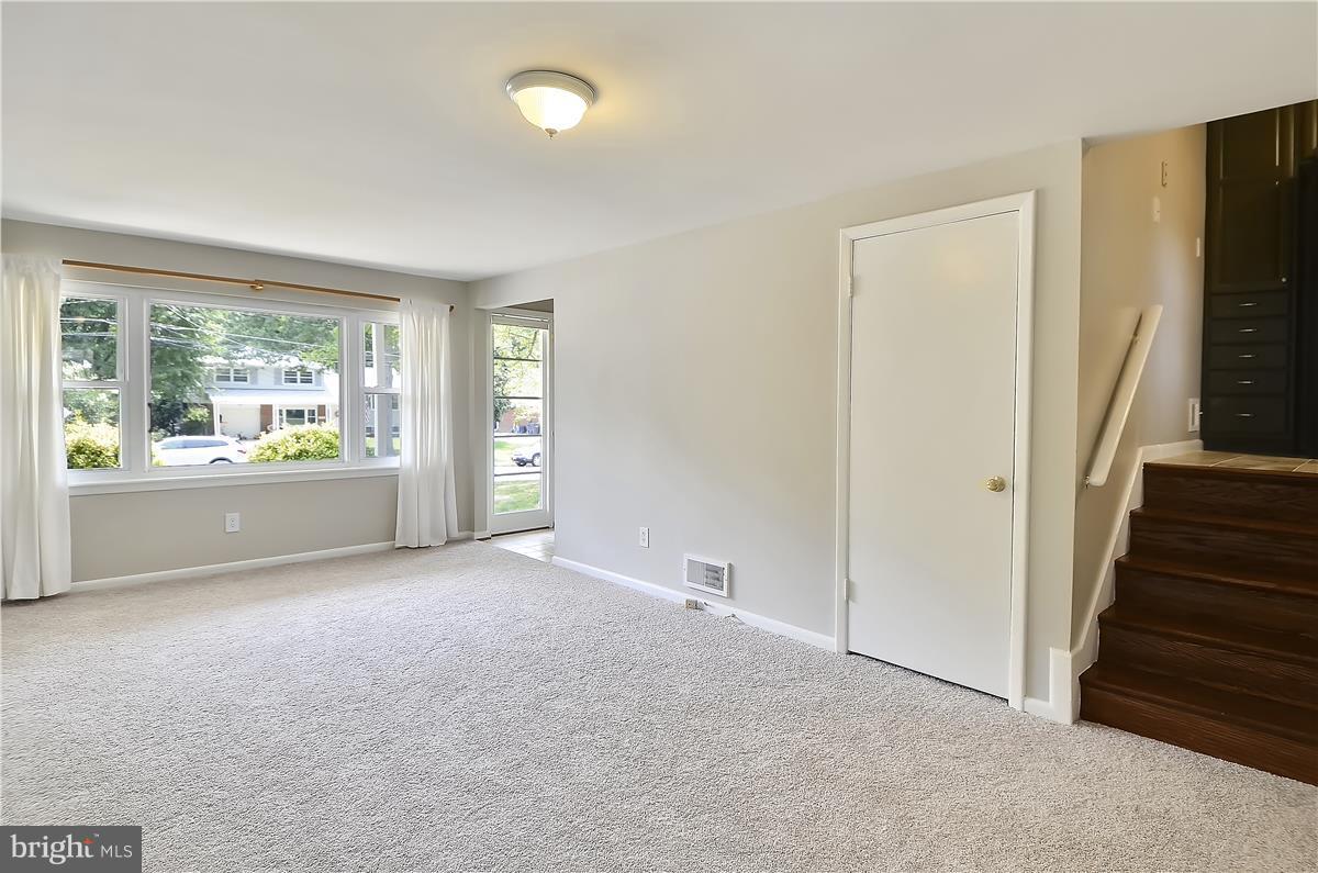 POTOMAC VALLEY - Residential