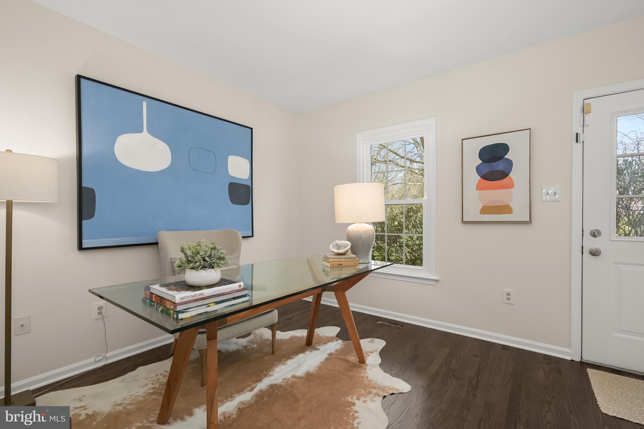 LAYTONSVILLE KNOLLS - Residential