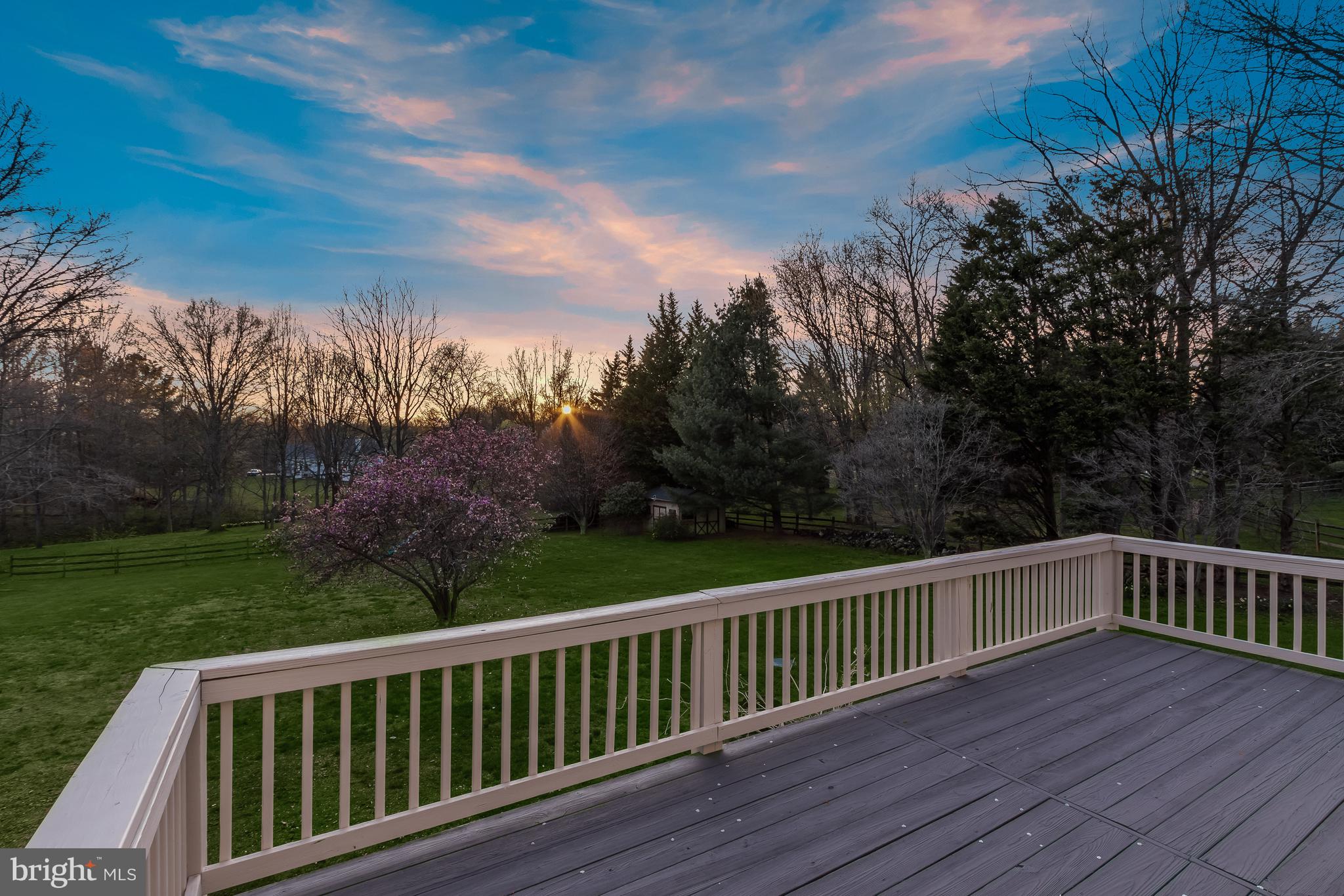 LAYTONSVILLE KNOLLS - Residential