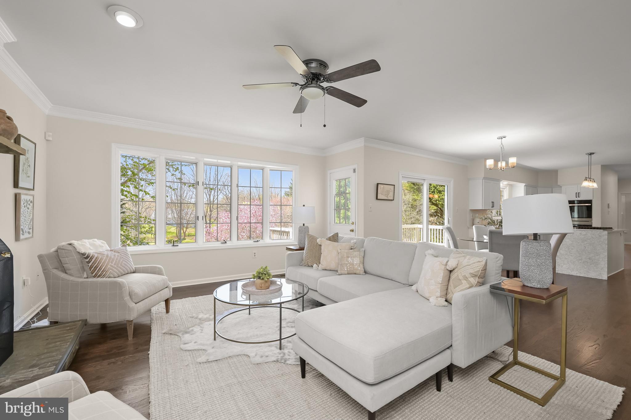 LAYTONSVILLE KNOLLS - Residential