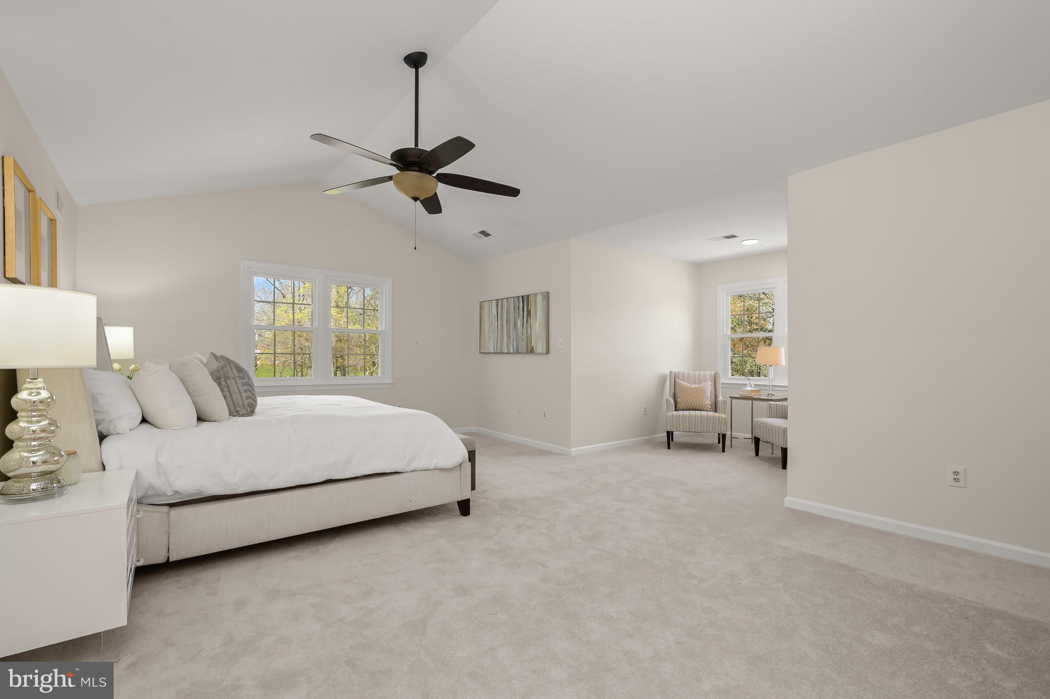 LAYTONSVILLE KNOLLS - Residential