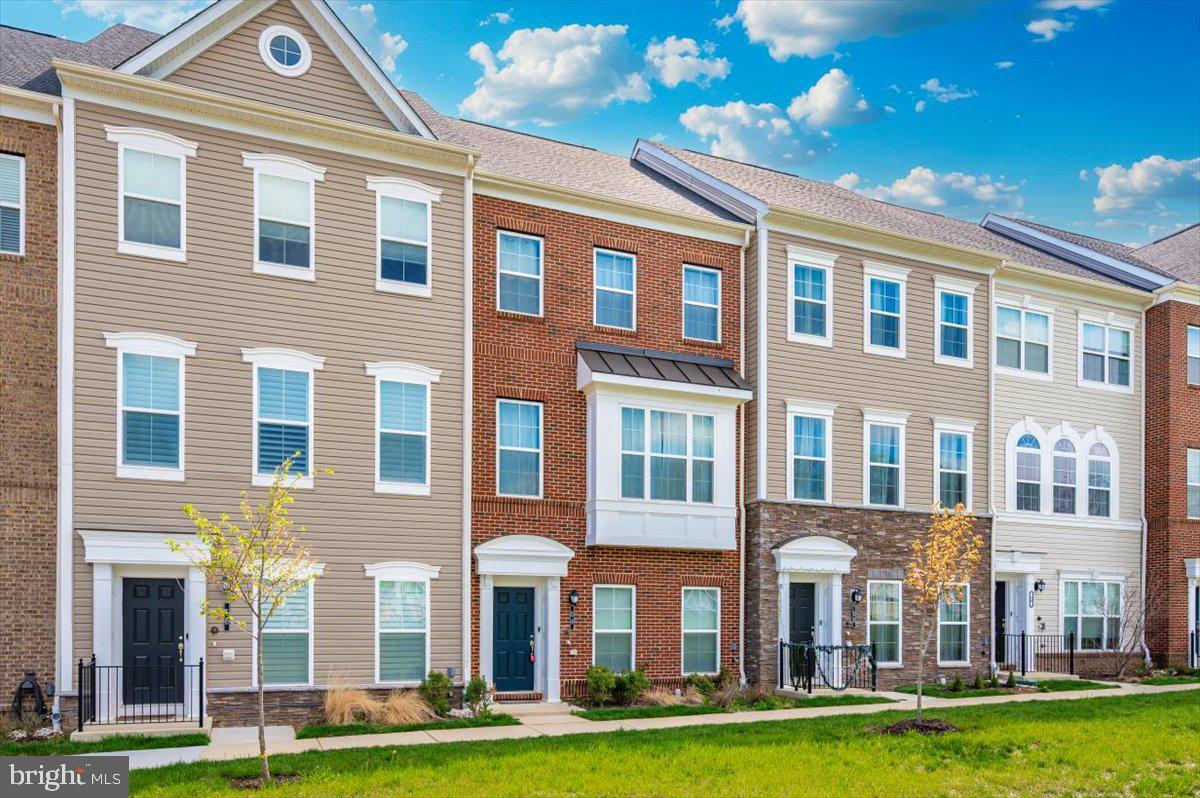 54 GARDEN MEADOW PLACE