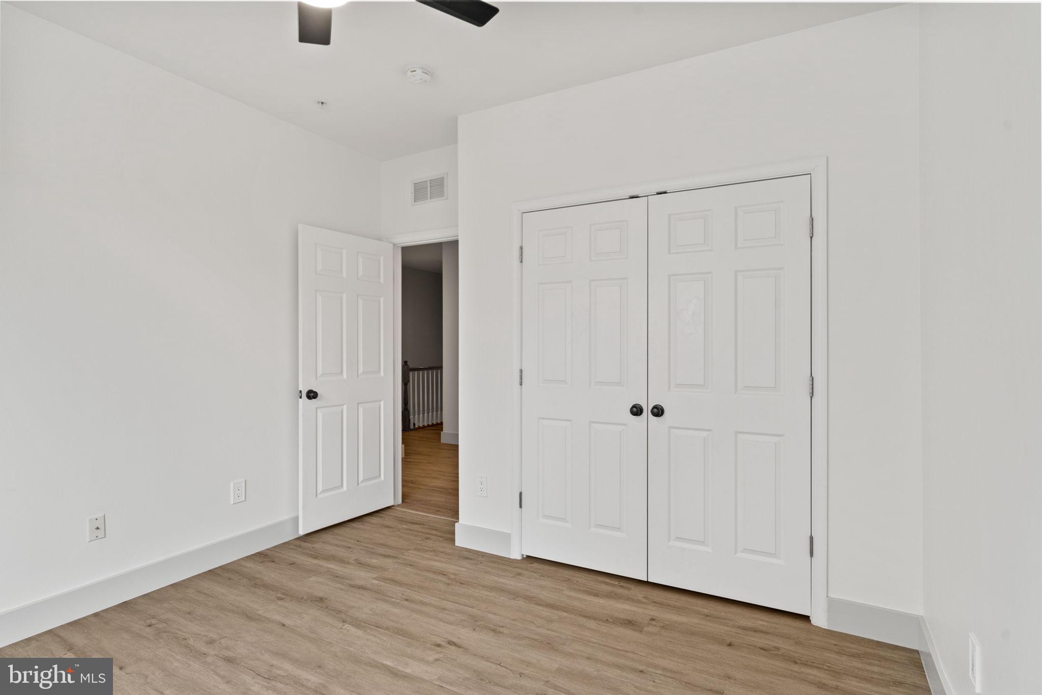 LEE'S COMMONS - Residential