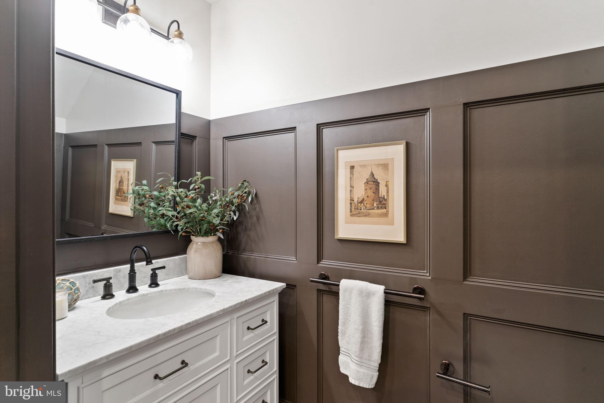 LEE'S COMMONS - Residential