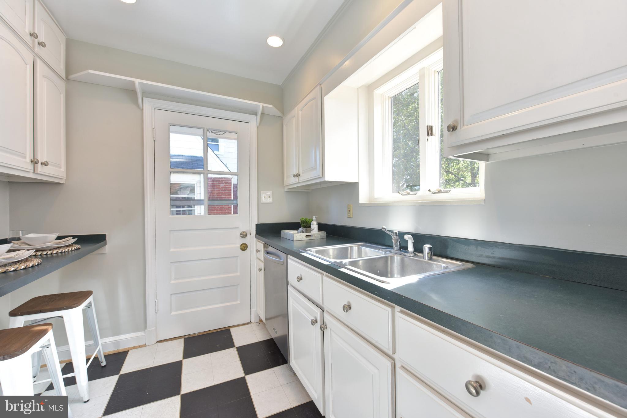 SEMINARY HEIGHTS - Residential