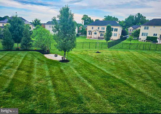 MARLBORO RIDGE HUNT - Residential