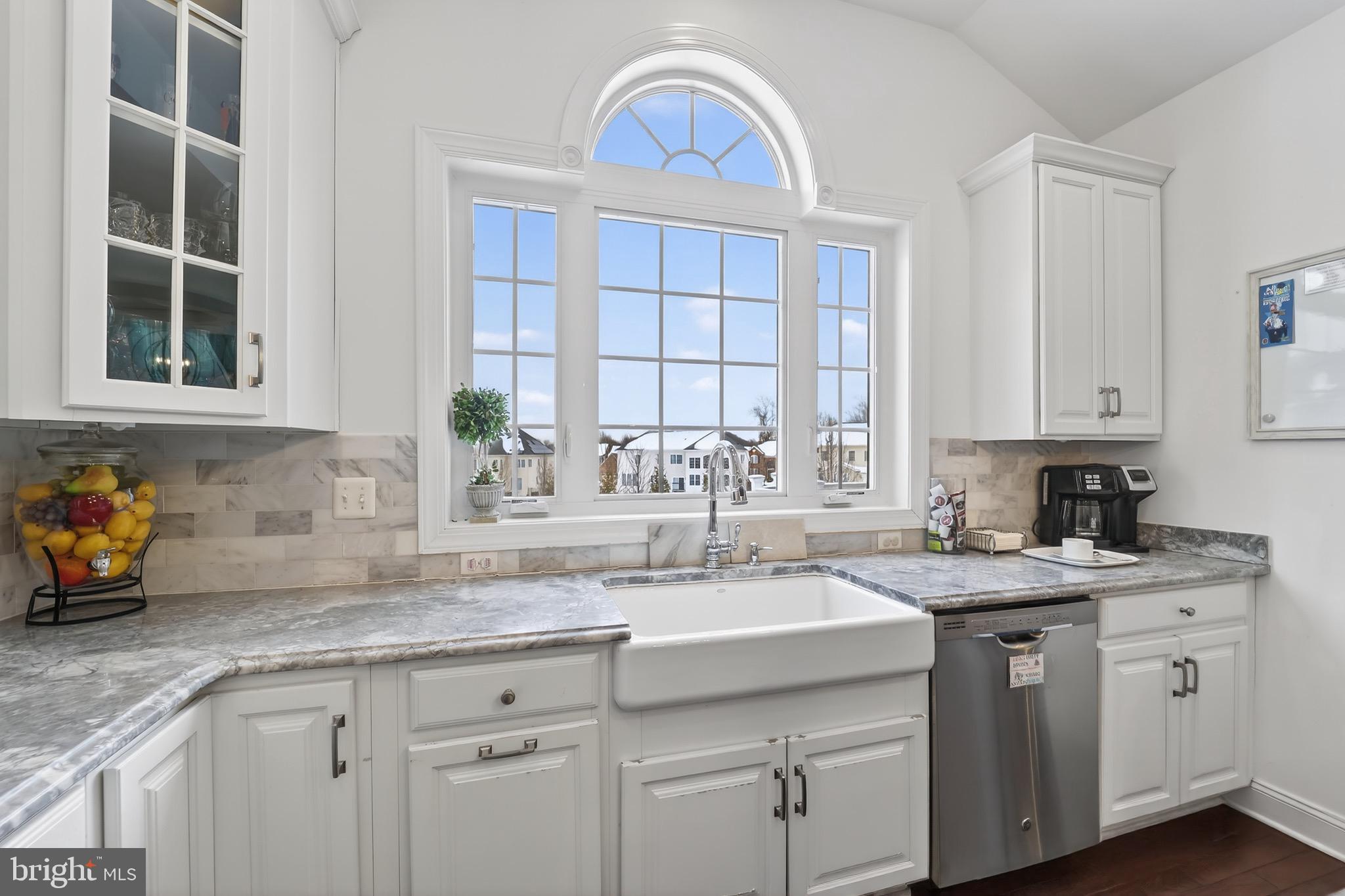 MARLBORO RIDGE HUNT - Residential