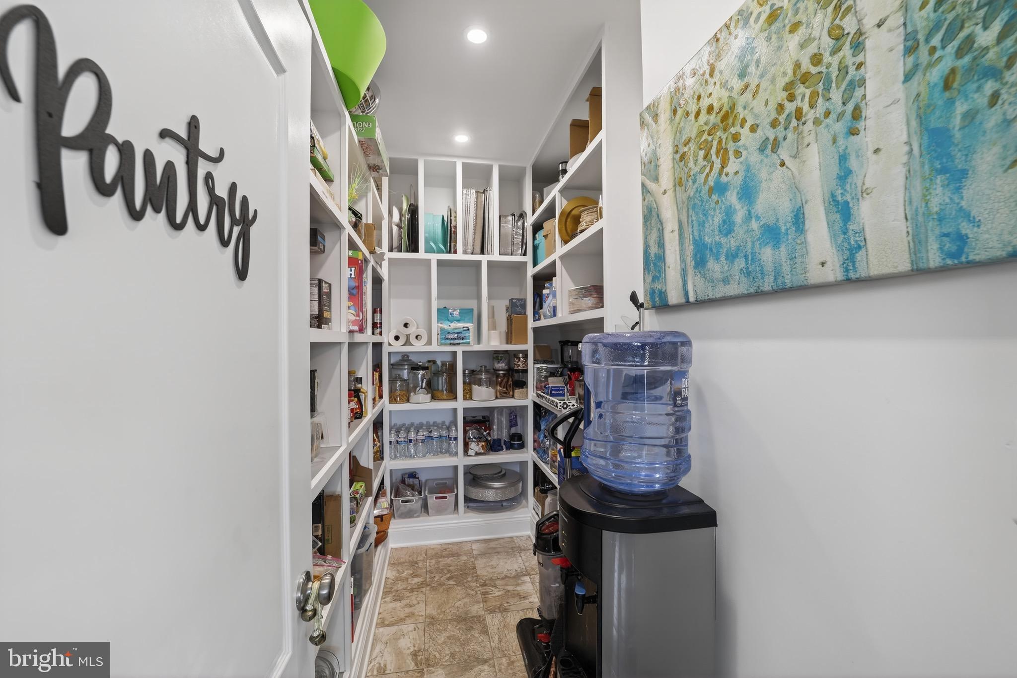 MARLBORO RIDGE HUNT - Residential