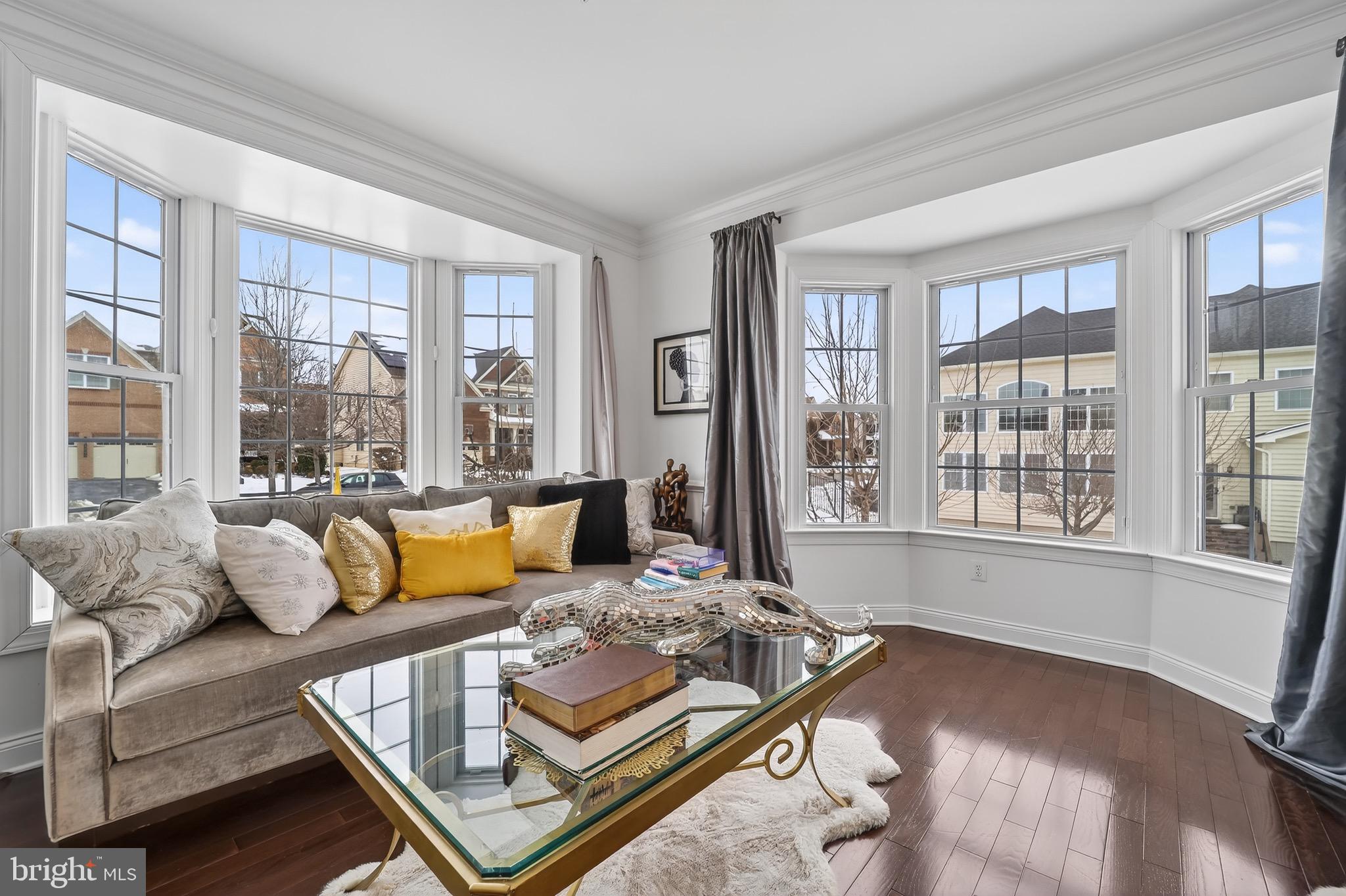 MARLBORO RIDGE HUNT - Residential