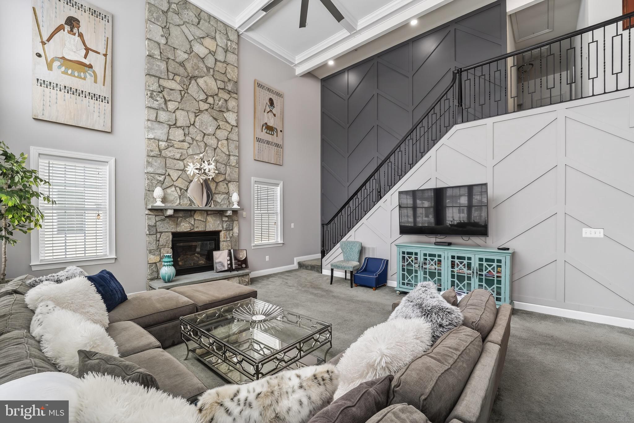 MARLBORO RIDGE HUNT - Residential