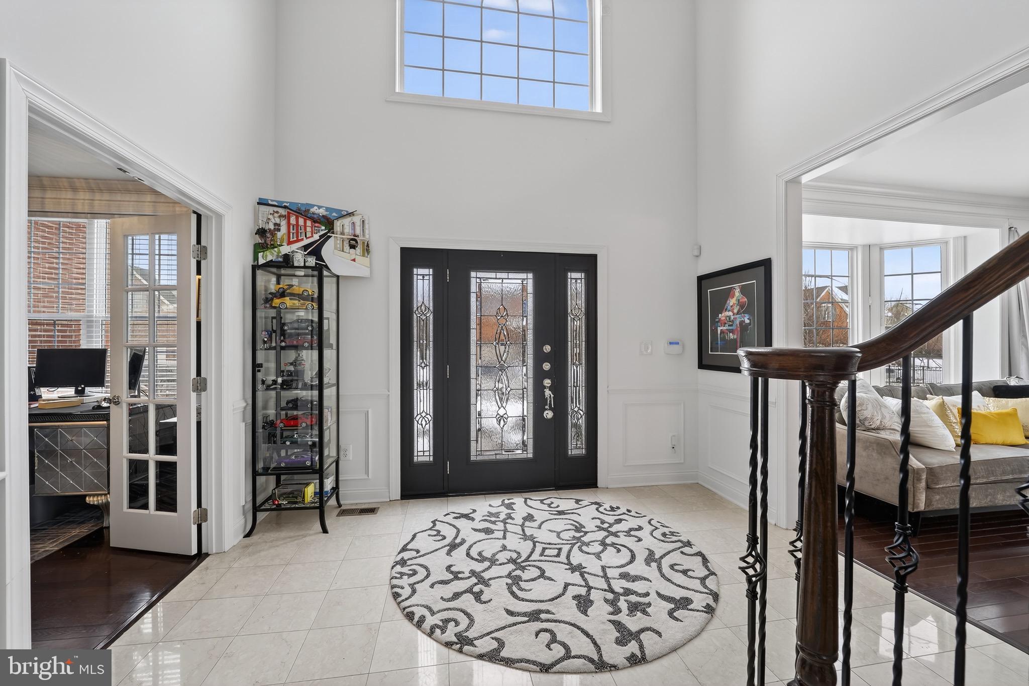 MARLBORO RIDGE HUNT - Residential